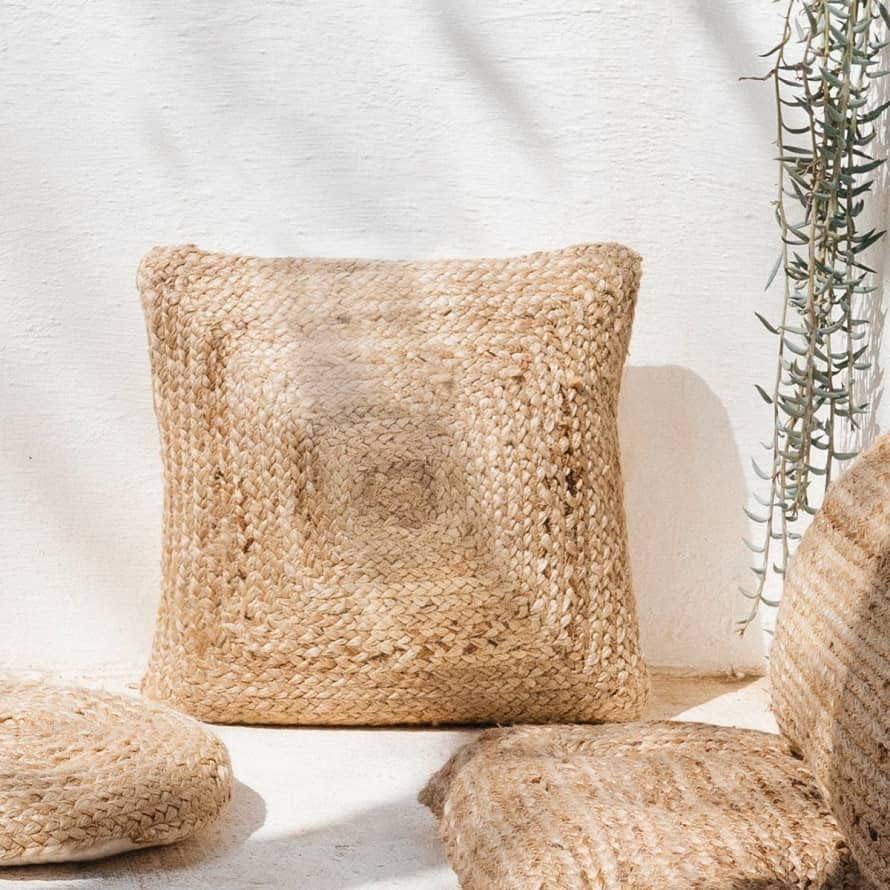 Miniatura 4 de KLAVATE Fundas de cojín cuadradas de yute natural (18 x 18 pulgadas) tejidas a mano para sofá, decoración bohemia del hogar, funda de almohada