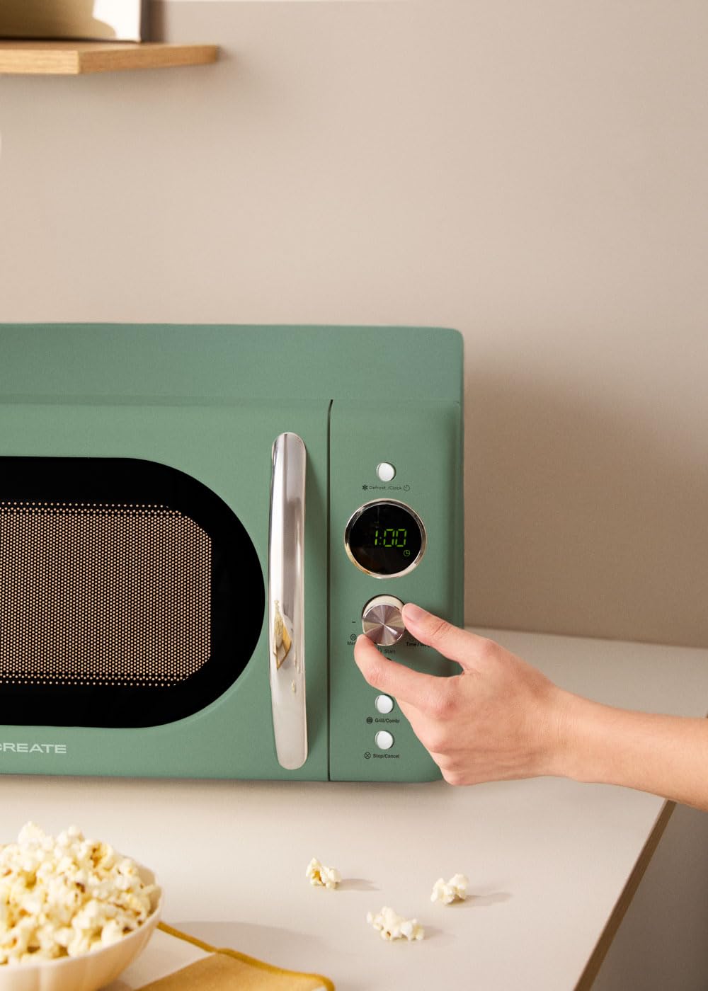 CREATE/MICROWAVE RETRO/Micro-ondes grill numérique vert sauge/Style rétro, capacité 20L, plateau Ø245 mm, 3 programmes, 9 menus préinstallés, cuisson en plusieurs étapes, écran LCD, 900W