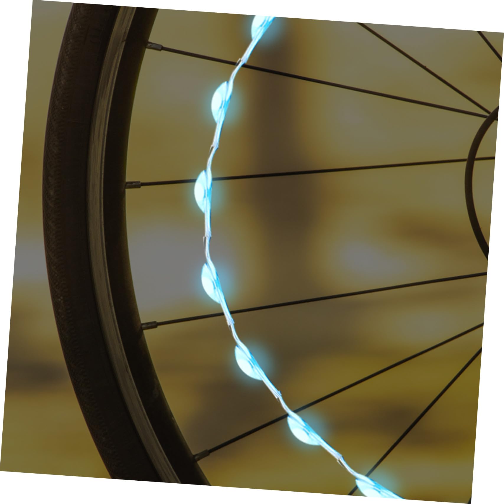 2ensembles Lumière De Roue LED Rechargeable pour Vélo Accessoire De Sécurité Étanche avec Design Pratique pour Cyclistes