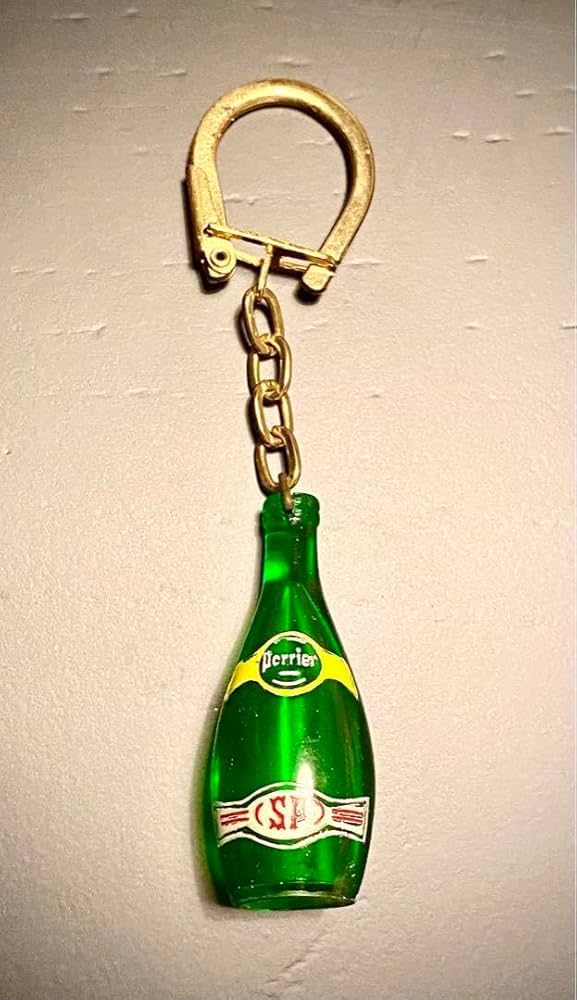 ブルボンキーホルダー 【SADECO】 リス 金色 切手 フレンチパブ ブルボンキーホルダー 【SADECO】 リス 金色 切手 フレンチパブ