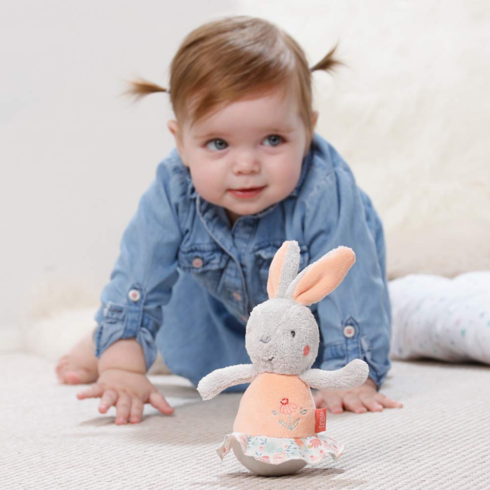 Fehn 062151 Mini Hase, Stehauffigur aus weichem Plüsch, Lernspielzeug mit Glöckchenund Stehauf Funktion zum Spielen und Geräusche erzeugen, grau