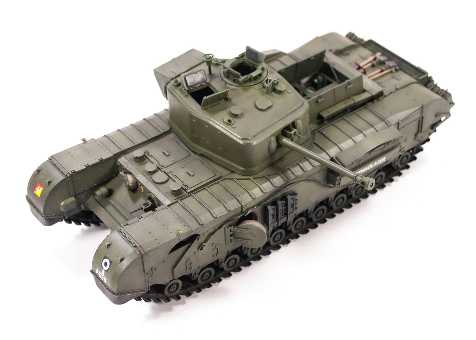 Amazon | AFVクラブ 1/35スケール イギリス陸軍 チャーチル歩兵戦車 MK
