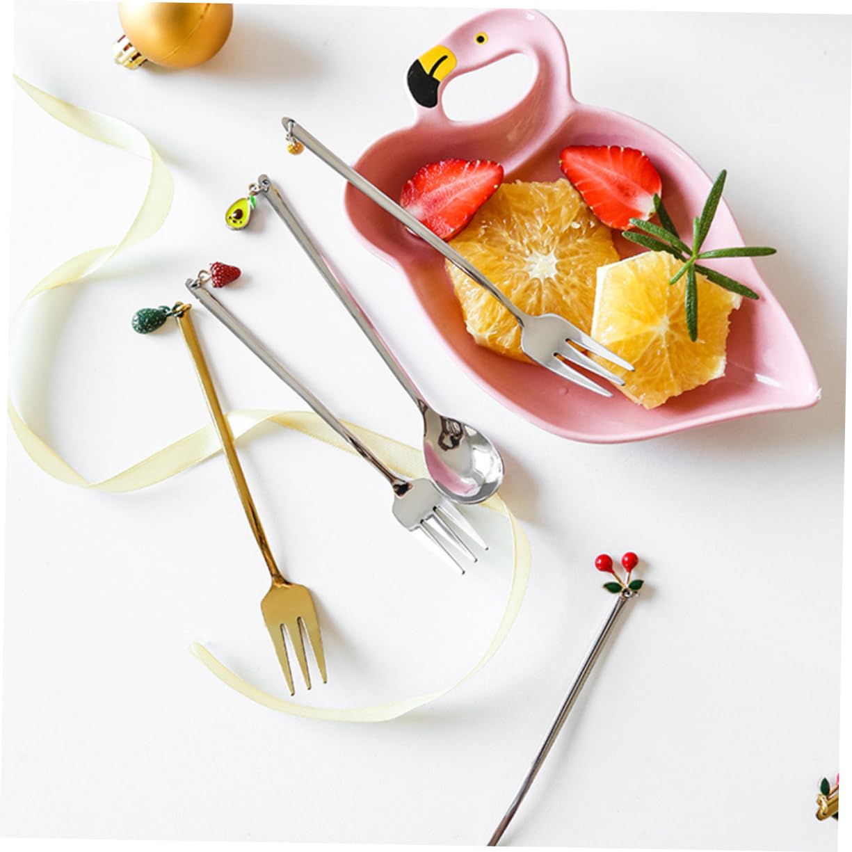 OFFSCH 4Pcs Stainless Steel Fruit Forks Chic Mixing Forks for Desserts Mirror Polished Tableware for Restaurants Home Use Stylish Fruit Pendant Decor