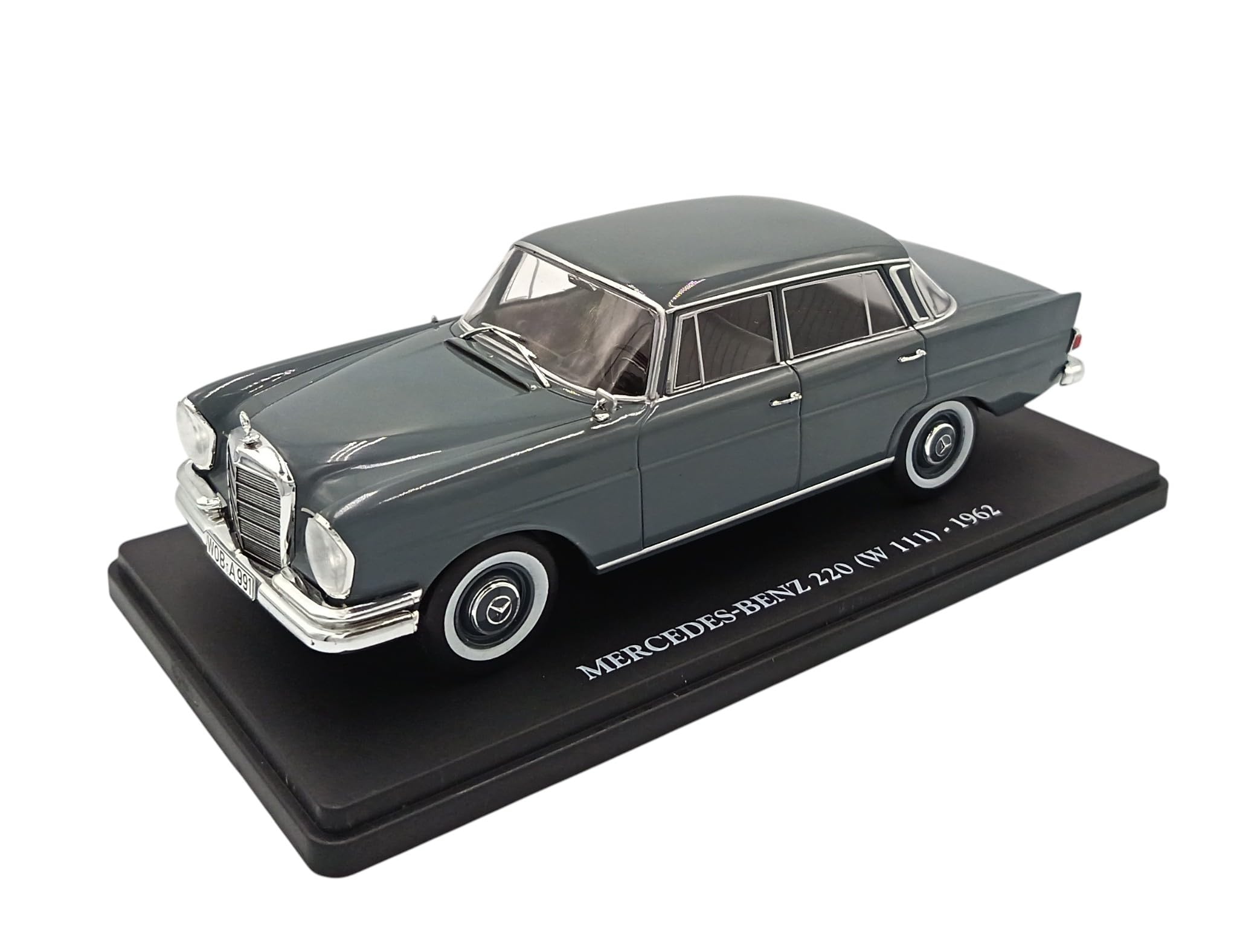 OPO 10 Modellino da Collezione in Scala 1/24 Compatibile con Mercedes-Benz 220 (W111) - 1962 - VC092