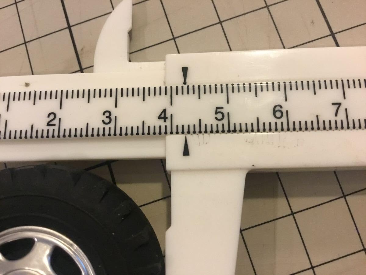 Amazon.co.jp: 昭和 レトロ ヤマダ 模型自動車用タイヤ ゴム タイヤ 42