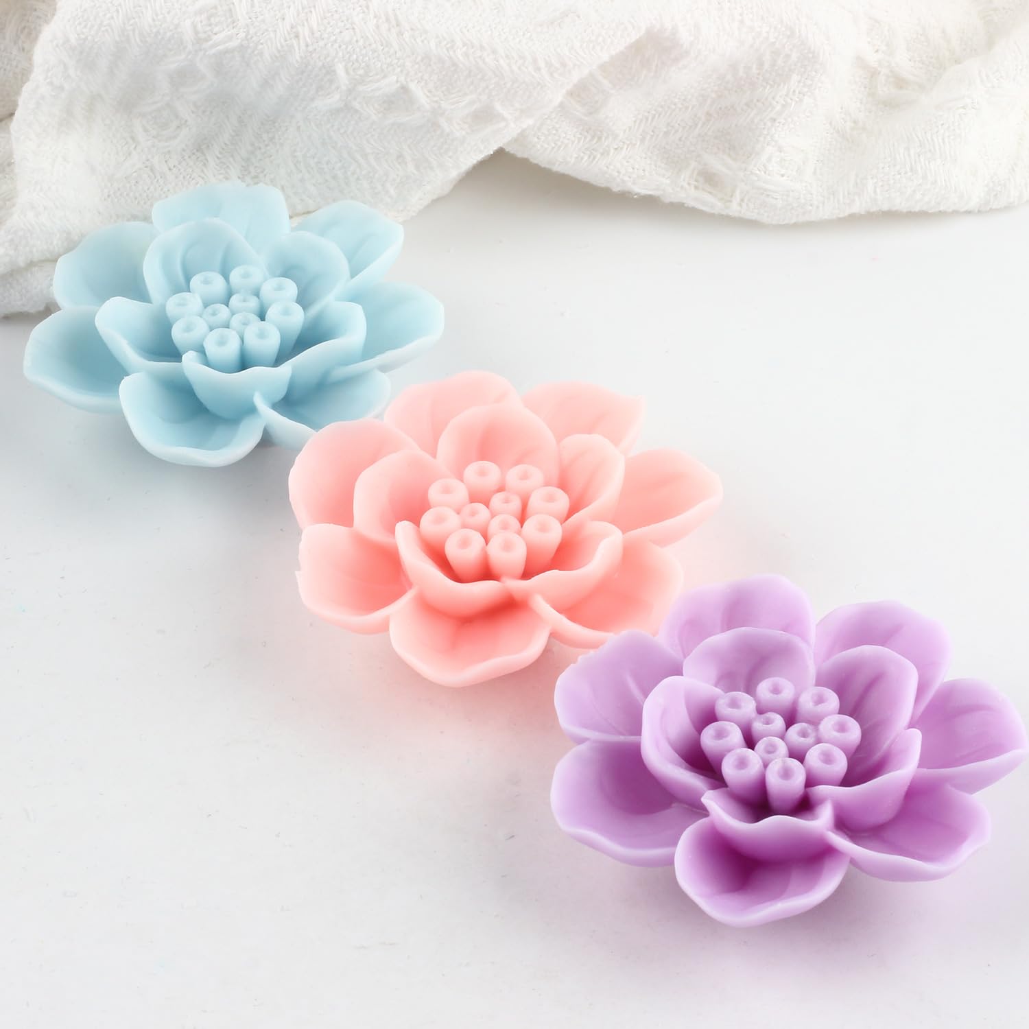 XIAOSHUI Hibiscus Flower Candle Mold Hibiscus Flower Molds Hibiscus Silicone Mold Flower Candle Molds for Candle Home Decorate Candle Making Mold Aromatherapy Gypsum Candles Clay Craft