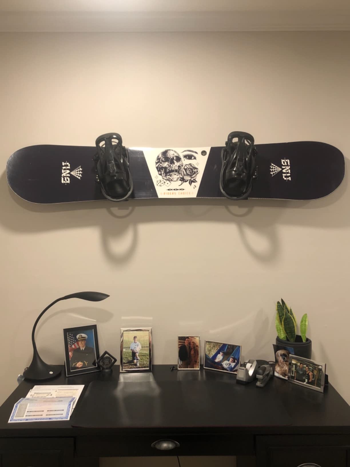 4/mo Finance StoreYourBoard Minimalist Snowboard Display Rack, Wall