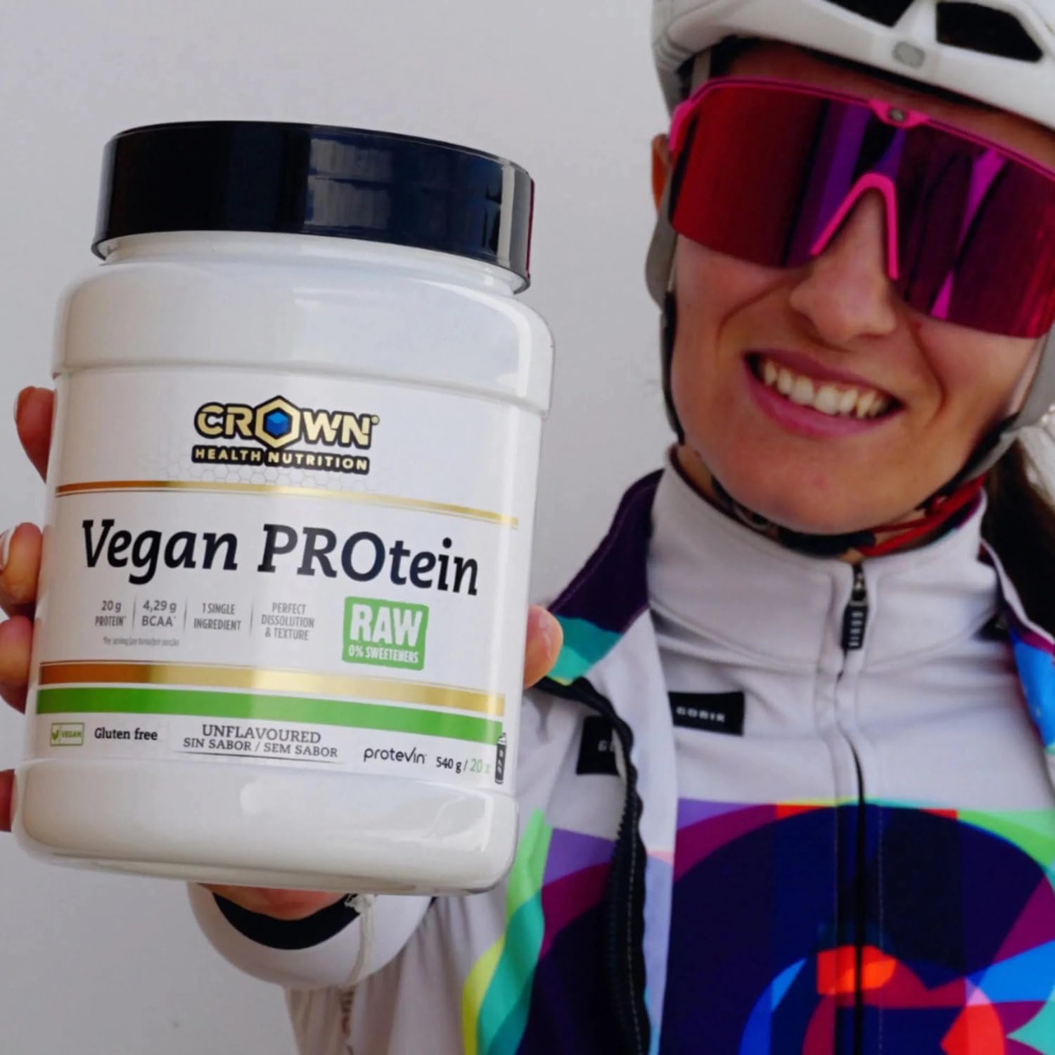 Crown Sport Nutrition Vegan PROtein Raw - Innovadora proteína vegana de alto rendimiento hecha a base de proteína de levadura (Saccharomyces Cerevisiae) (Bote de 540g (20 tomas), Sin sabor)