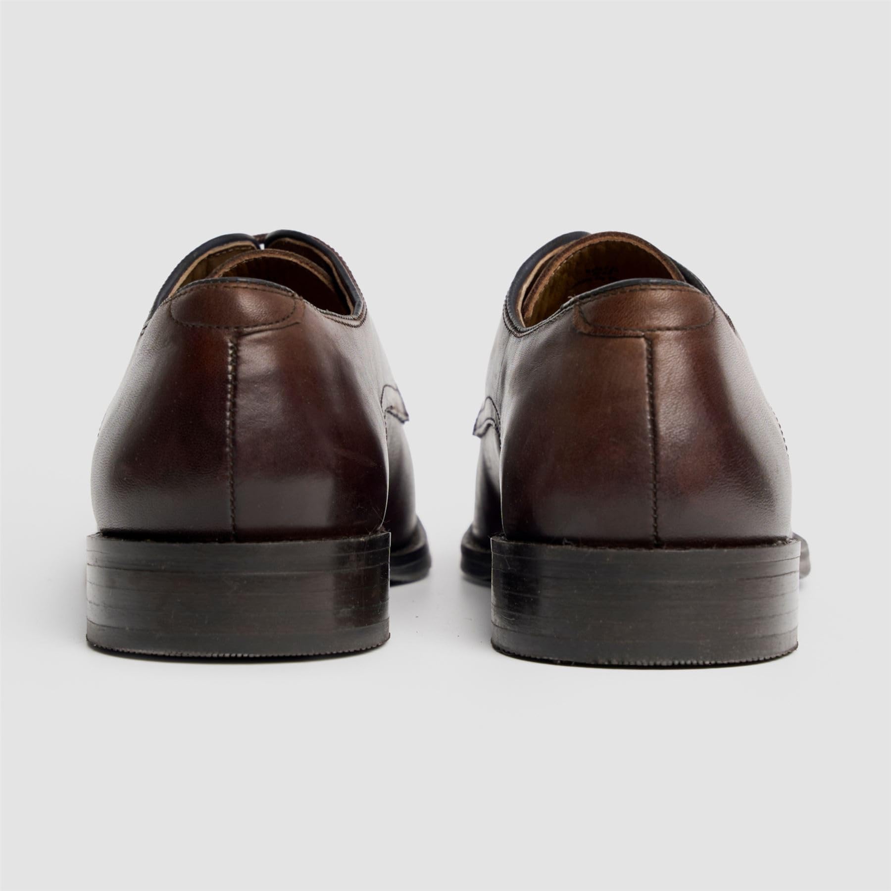 Scarpe Derby stringate classiche da uomo in pelle marrone cioccolato brunito