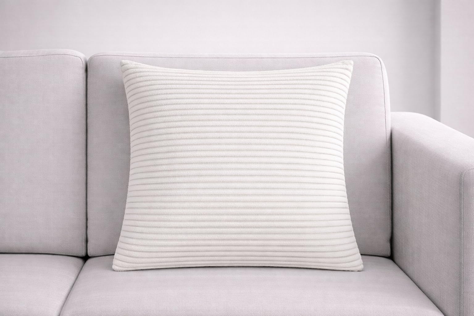 Seechoo Corduroy Cushion Covers Set of 2, Large Sofa Cushion Covers 55x55cm (22x22 Inch), Soft Ribbed Decorative Cushion Covers for Sofa, Living Room and Bedroom (Cream)