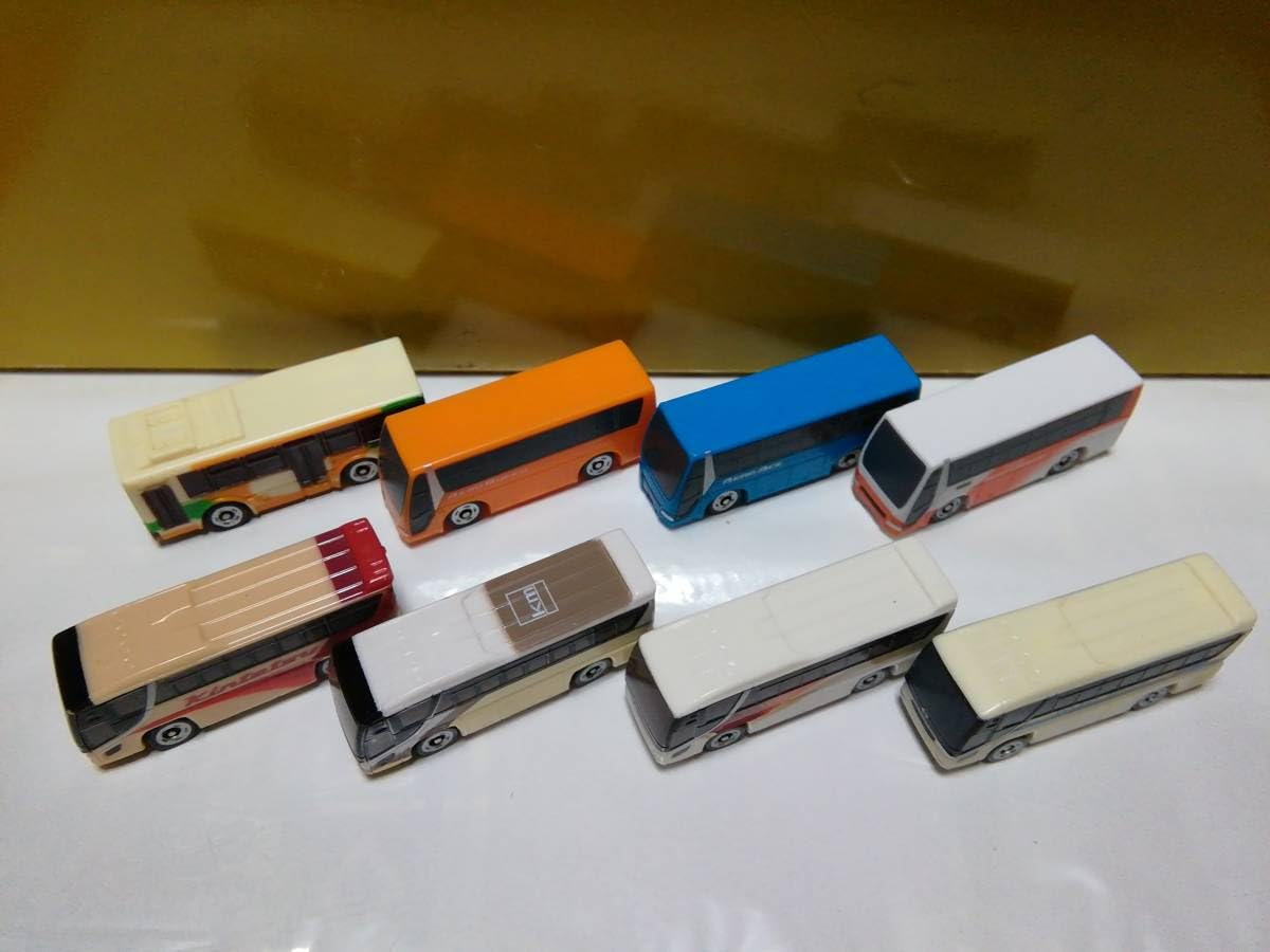 トミカバス8台セット