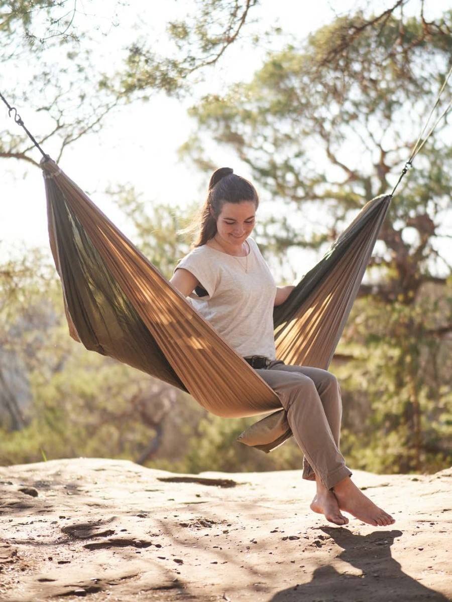 Doppelhängematte XXL Camouflage für 2 Personen - Hängematte aus Fallschirmstoff 180KG Belastbar Reisehängematte Hammock mit Tragetasche Outdoor Camping Travel - 290 x 210 cm