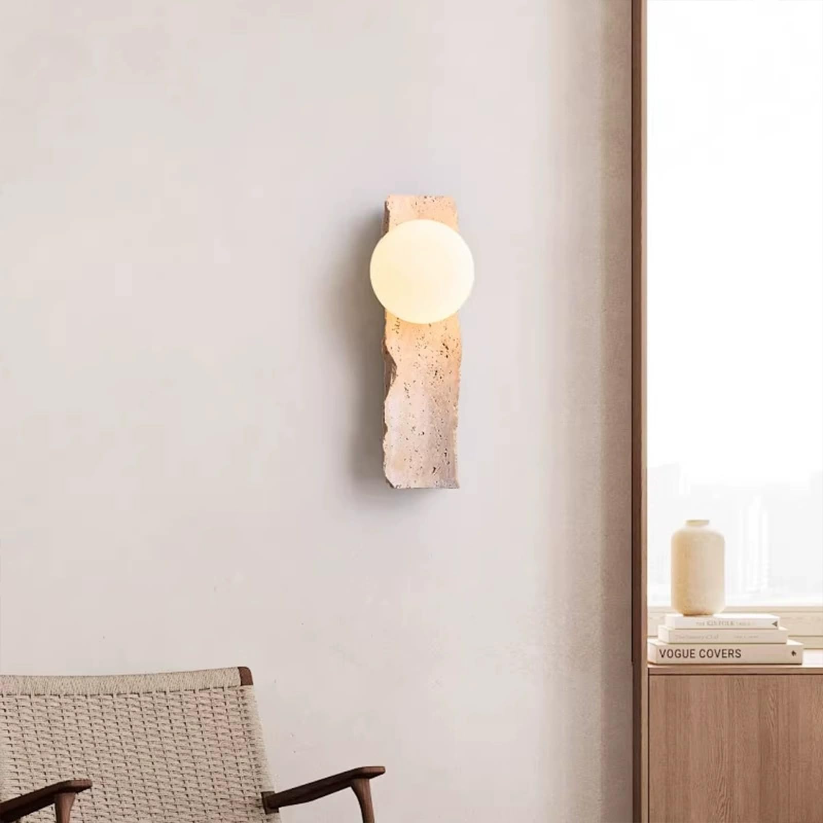 Aplique de pared de travertino moderno, lámpara de pared cableada | Lámpara de pared de piedra de cueva amarilla con pantalla de cristal globo, luz de pared Wabi Sabi de estilo japonés