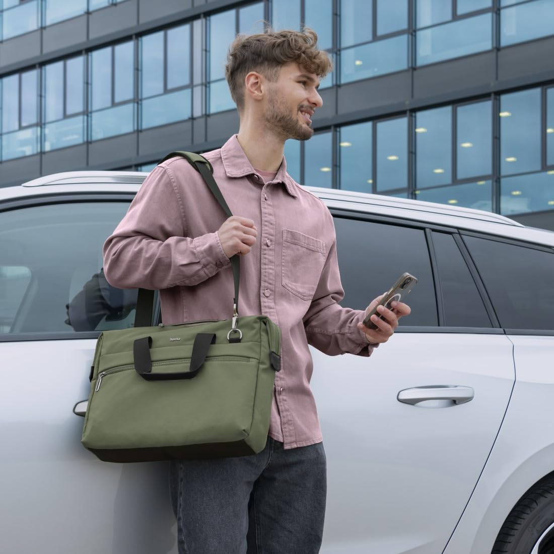 Hama | Maletín para portátil 13,3 pulgadas (funda protectora ordenador resistente acolchada compartimento tablet 12,9 bolso portátil 14,1 pulgadas bandolera ajustable ligera trabajo 10 litros) verde