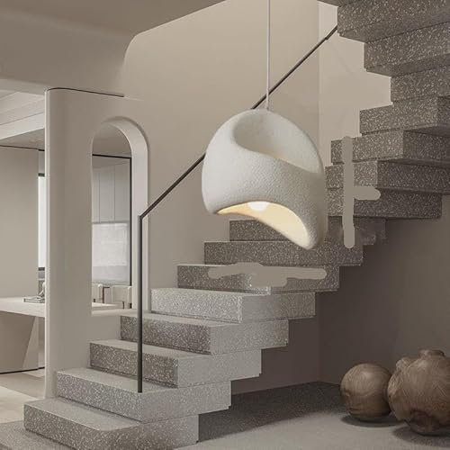 �V�����f���A, �k�����B���K�i�̂ю�уX�^�C���y���_���g�V�����f���A�s�K���Ȏ���E27�y���_���g���C�g�K�i�݂艺�������v�����h���b�v���C�g(White model D,Neutral)