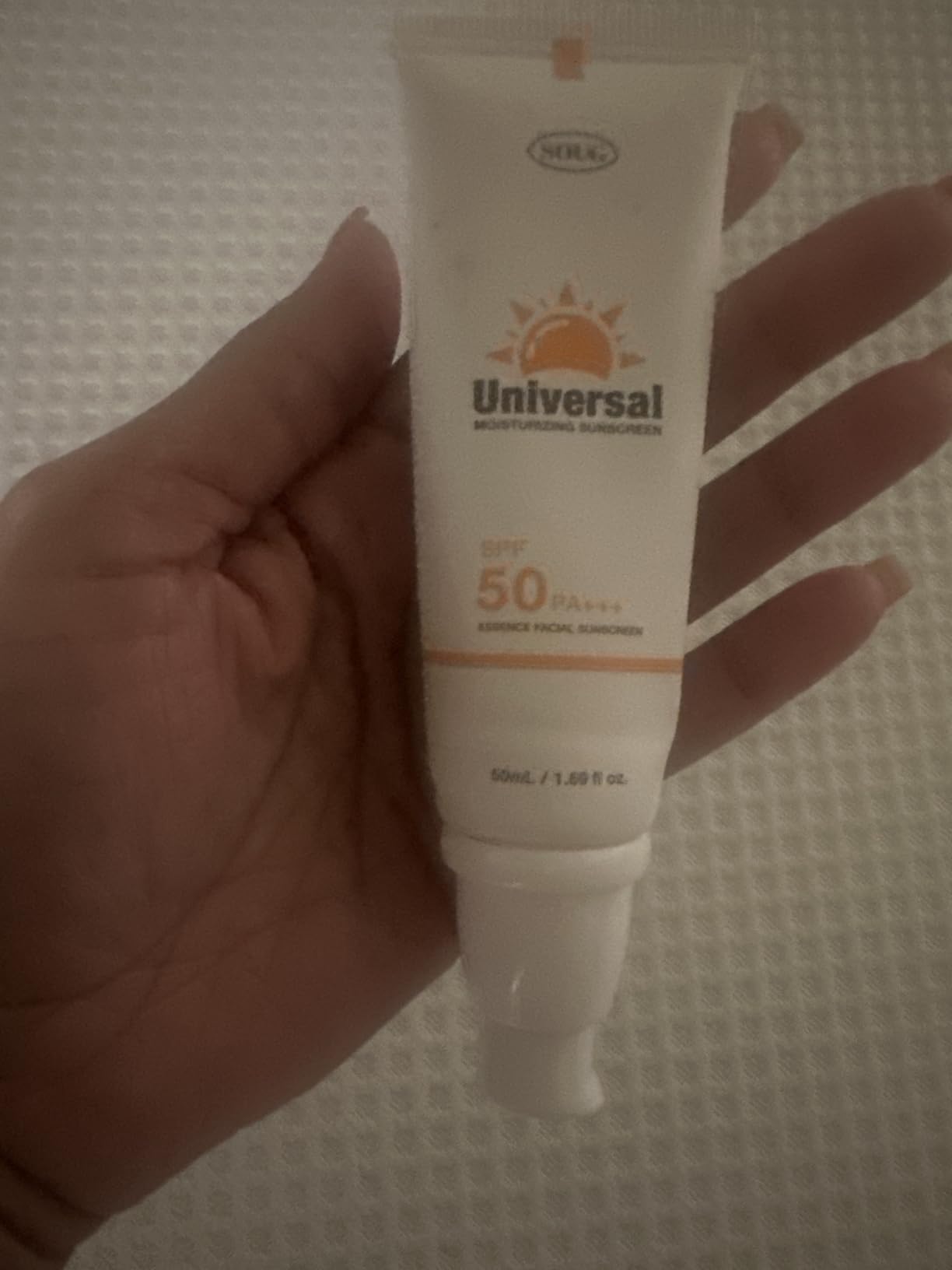 Generic Tinted Sunscreen SPF 50 for Face, Daily Sheer Coverage with Natural Finish, Lightweight Glow & Hydrating Skincare, No White Cast for Women Travel Work Commute