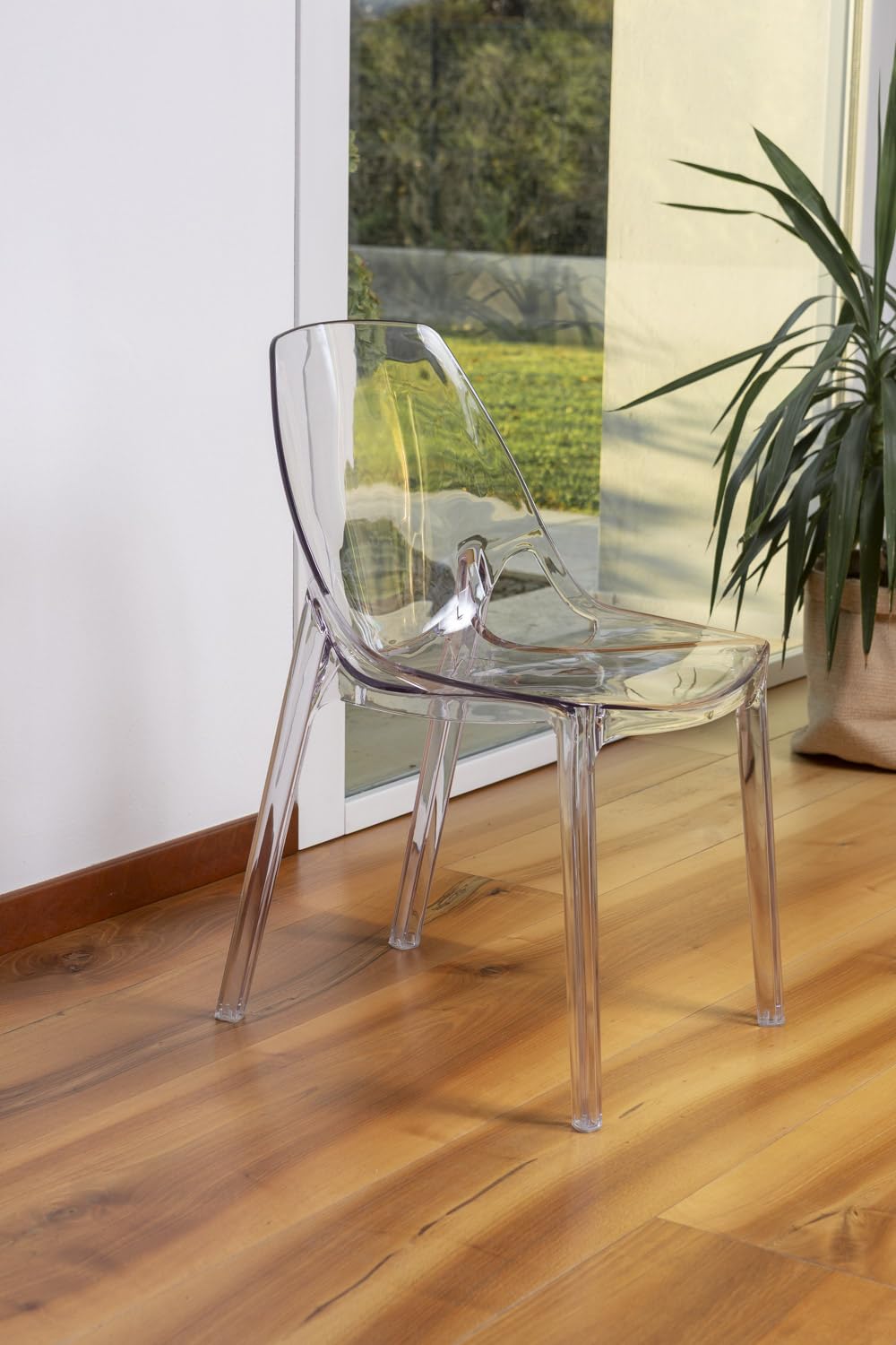 SIEDITI FUORI E DENTRO 2 Sedie in policarbonato trasparente per interni | Sedie Luce per cucina, sala da pranzo, bar e ristoranti. Sedie trasparenti moderne, di design, impilabili, colorate, robuste.