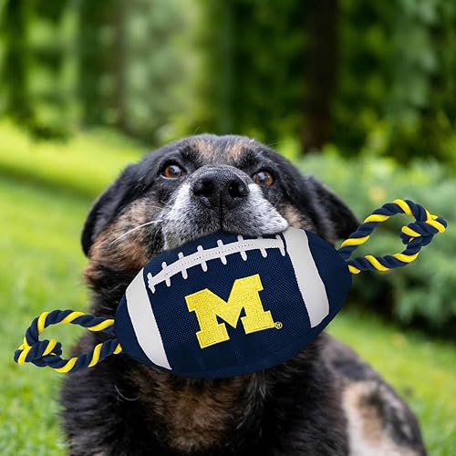 Miniatura 4 de Pets First NCAA Michigan Wolverines - Juguete de fútbol americano para perro, materiales de nailon de alta calidad, cuerdas de tracción fuertes,