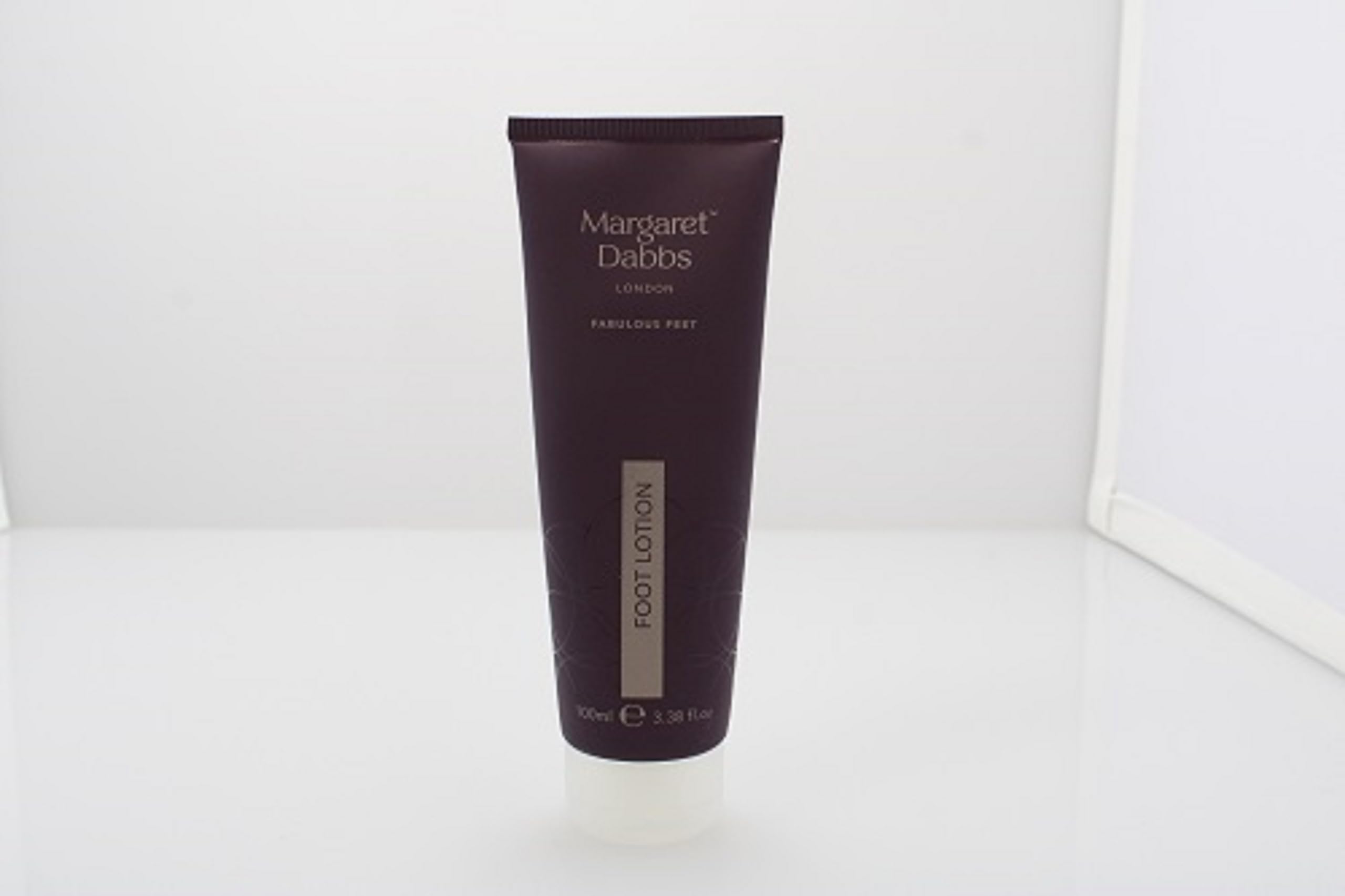 Margaret DabbsFabulous Feet Intensive Hydrating Foot Lotion Softens Dry and Tired Feet for All Skin Types 75ml