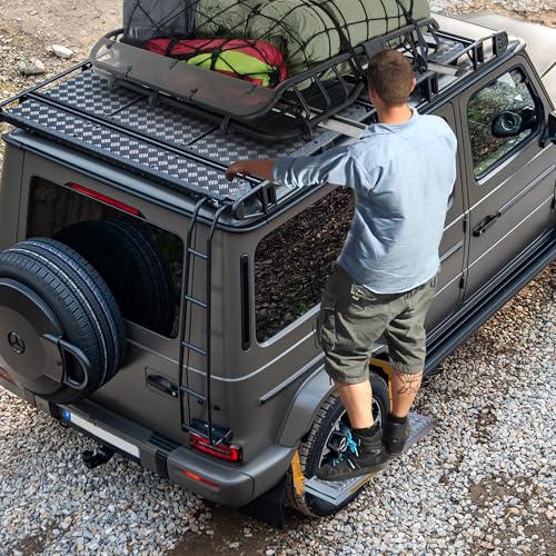 Image of MaxxHaul Adjustable Truck Tire Service Step, 29.3 inch x 7.3 inch, Foldable Non-Slip Platform, 300 lb Capacity, Fits 32 inch+ Tires (50693)