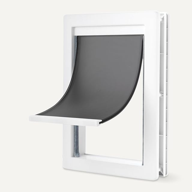 Foto 4 de 5 de Amazon Basics Solapa de Repuesto para Puerta para Perros y Gatos, Mediana, 30,9cm x 18,7cm x 1,27cm