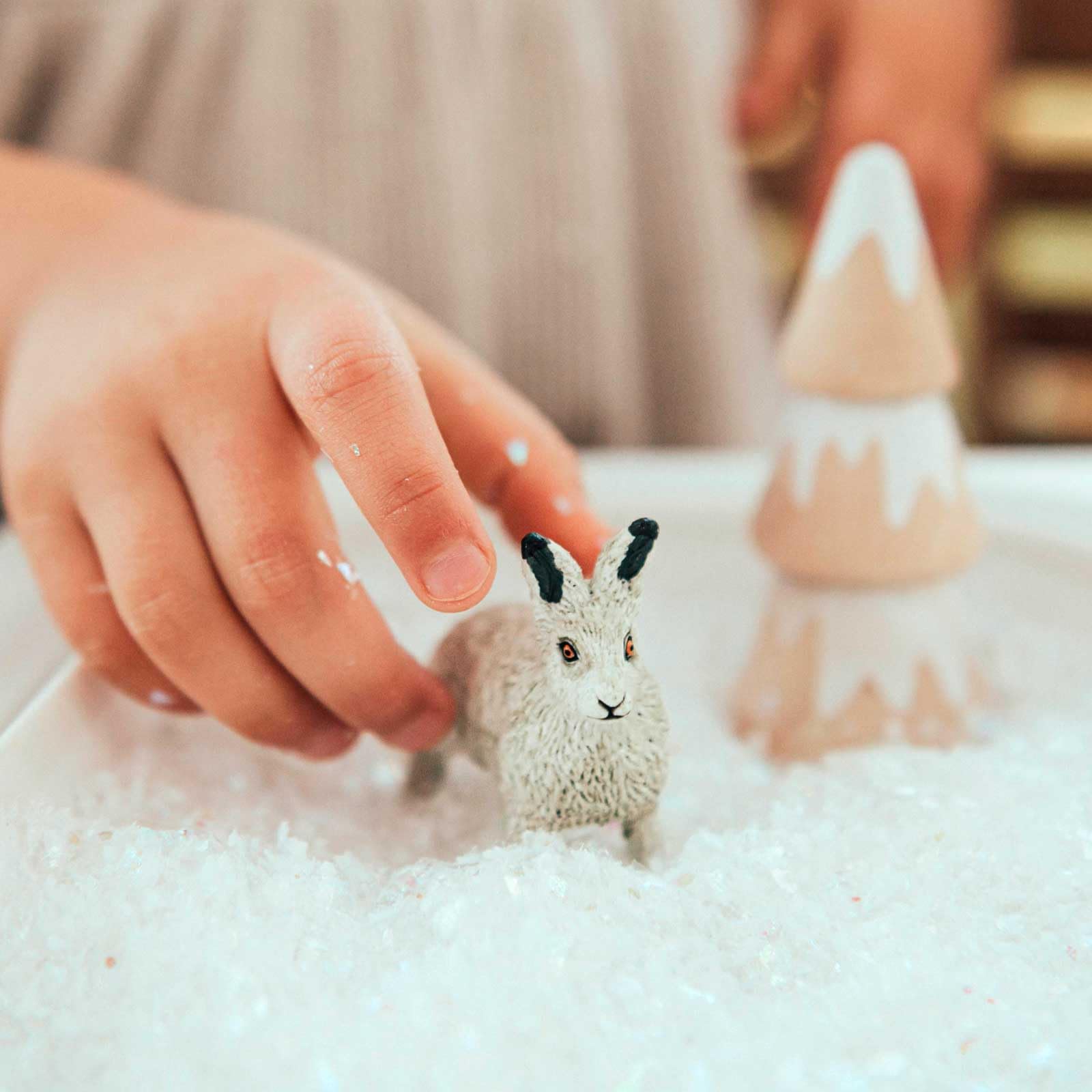 Amazon.com: Safari Ltd. Arctic Hare Figurine - Detailed 2.5