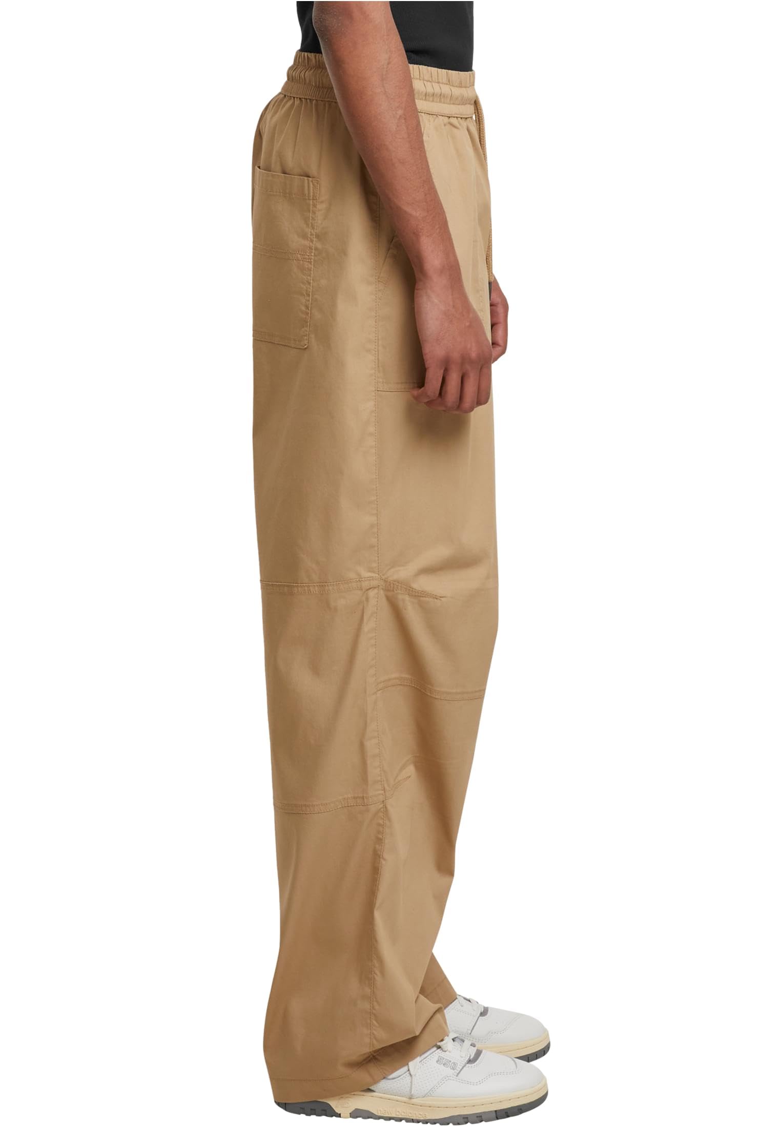 Urban Classics Loose Fit Pants with Darts