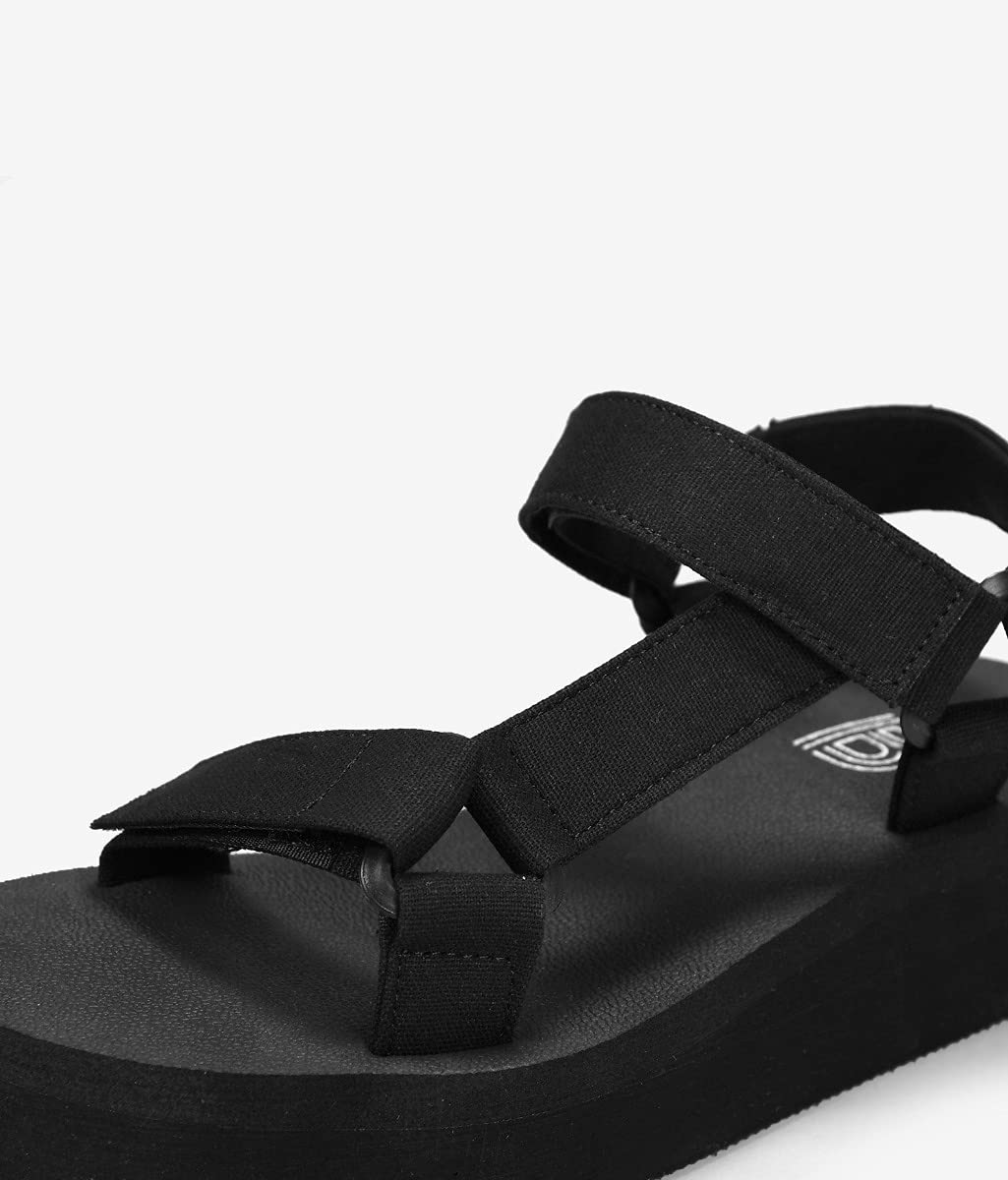 BOSANOVA Sandalias Deportivas confeccionadas en Material Textil con Detalle de Tiras reguladoras en el Empeine con Plataforma en Goma eva. Cierre fácil. Calzado para Mujer