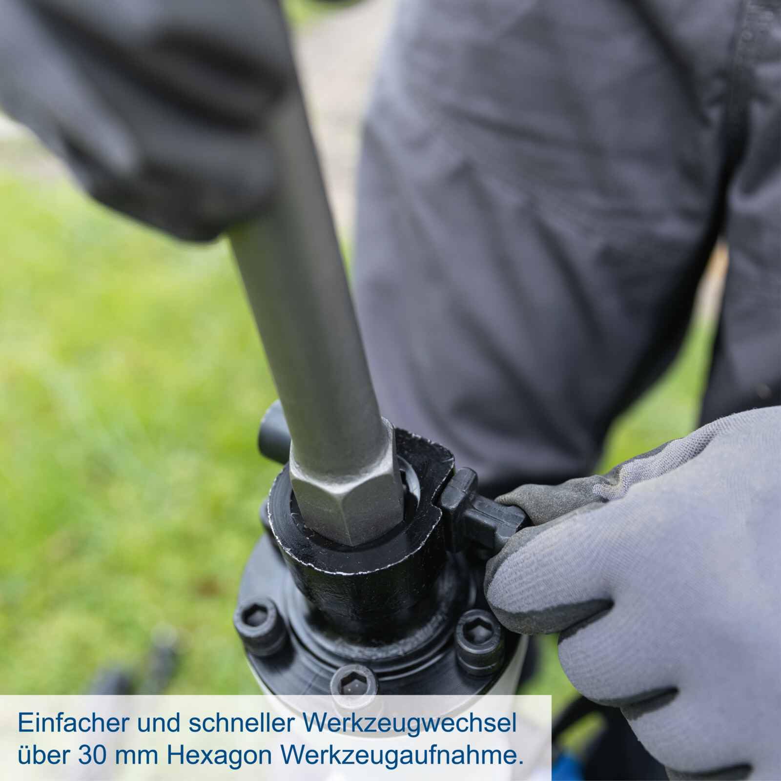 Scheppach Abbruchhammer AB1900 Bohrhammer Betonhammer | 60J Schlagkraft | 1900W Leistung | 390 mm inkl. Spitz- und Flachmeißel und Transportbox