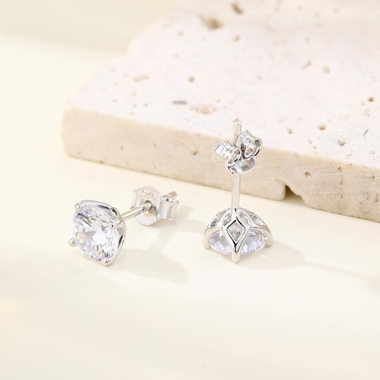 BREN Moissanite Earrings S925 Sterling Silver Imitation Diamond Earrings 18k White Gold Moissanite Earrings for Men D Color Brilliant Round Cut Moissanite Stud Earrings for Women - Image 3