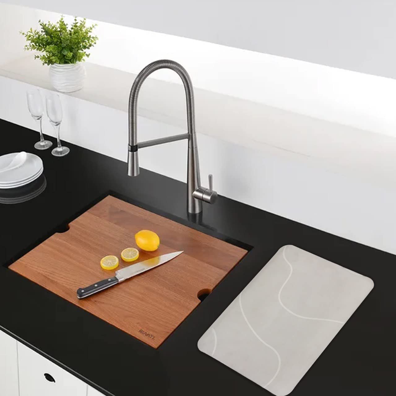 High Water Absorbent Dish Utensils Drying Mat, Place Mat, for Countertop Home Kitchen Protector. Assorted Colour (1 pcs) (Black line Dish Dry mat) — Amazon image 4