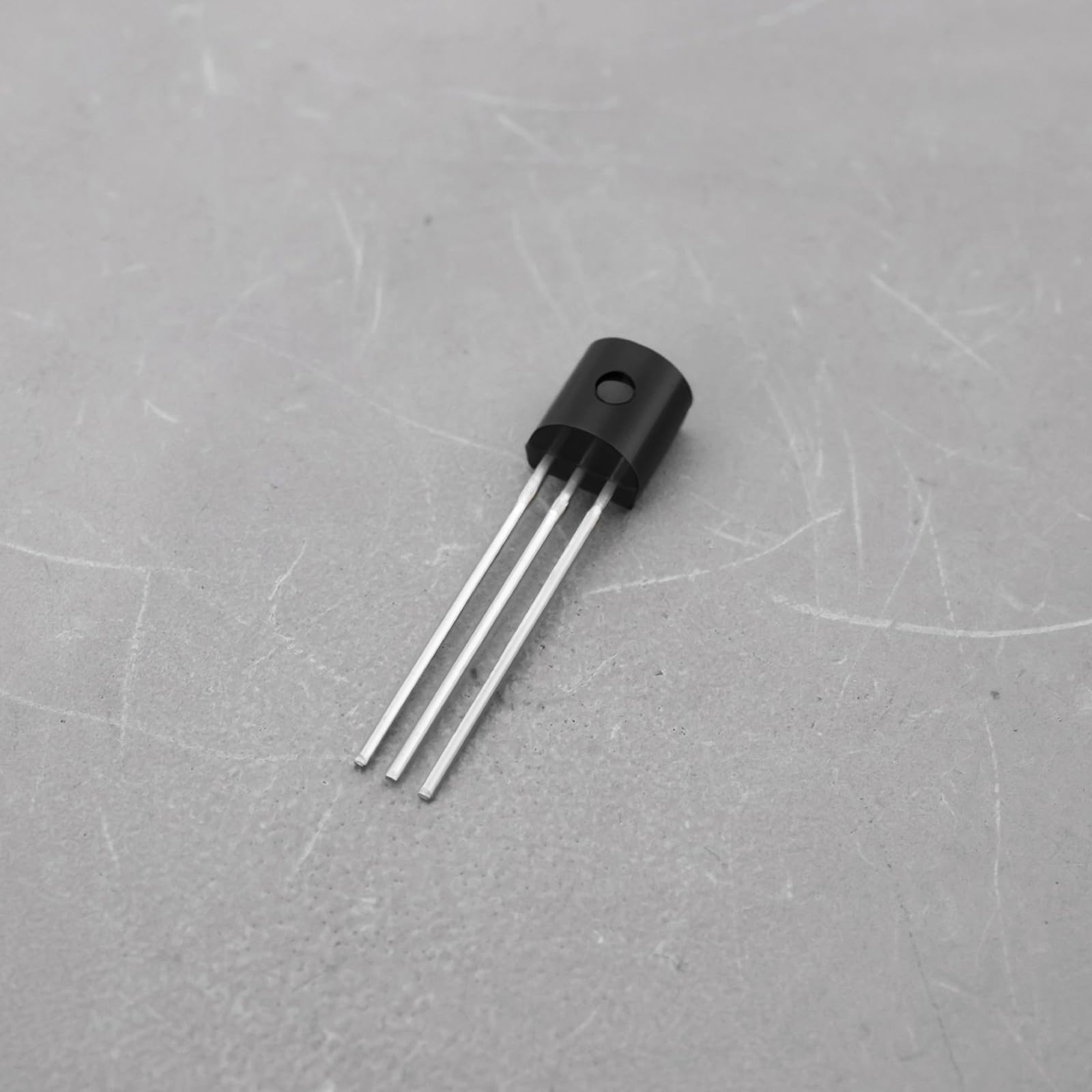 Create idea 20 Pezzi N-Channel Field Defect Transistor 3Pin High Efficiency Junction Field-Effect Transistor Per Amplificatori Audio Processori Di Segnale BF245A