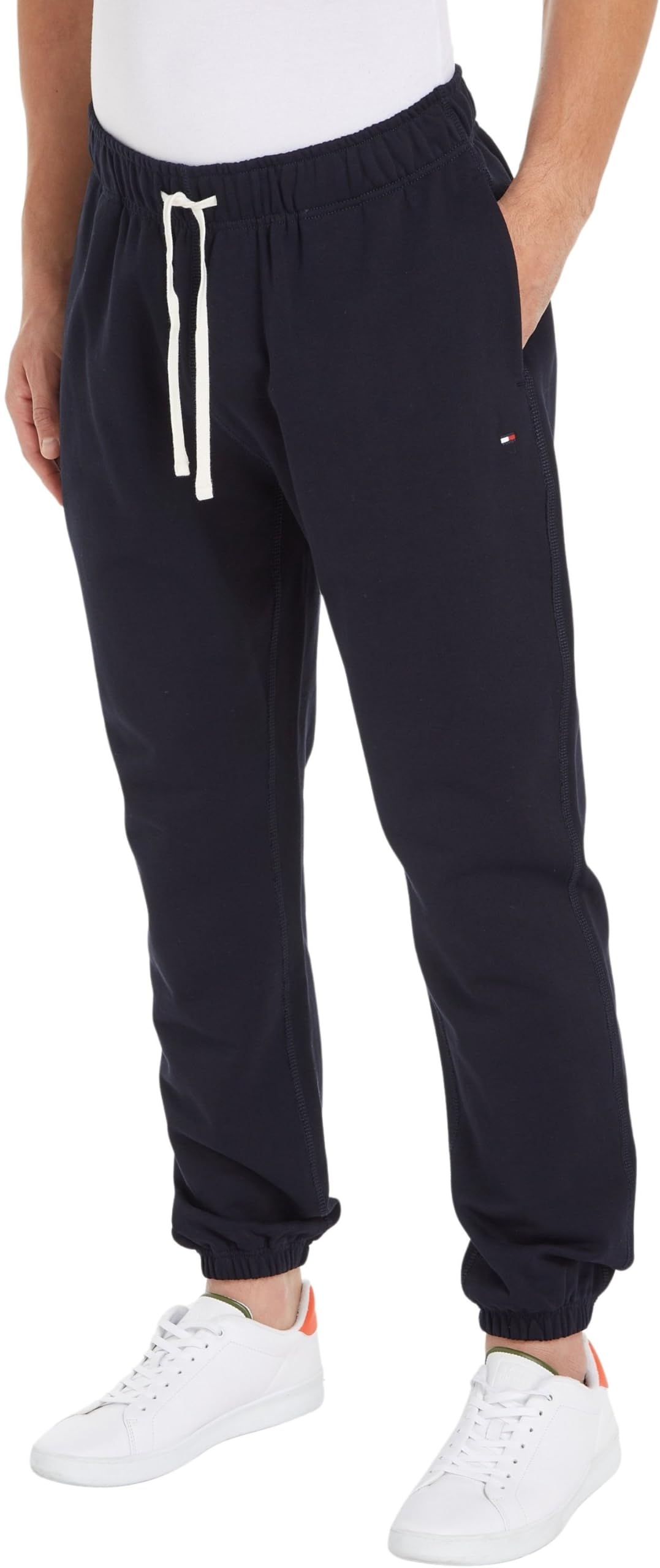 Mode von Calvin Klein & Tommy Hilfiger