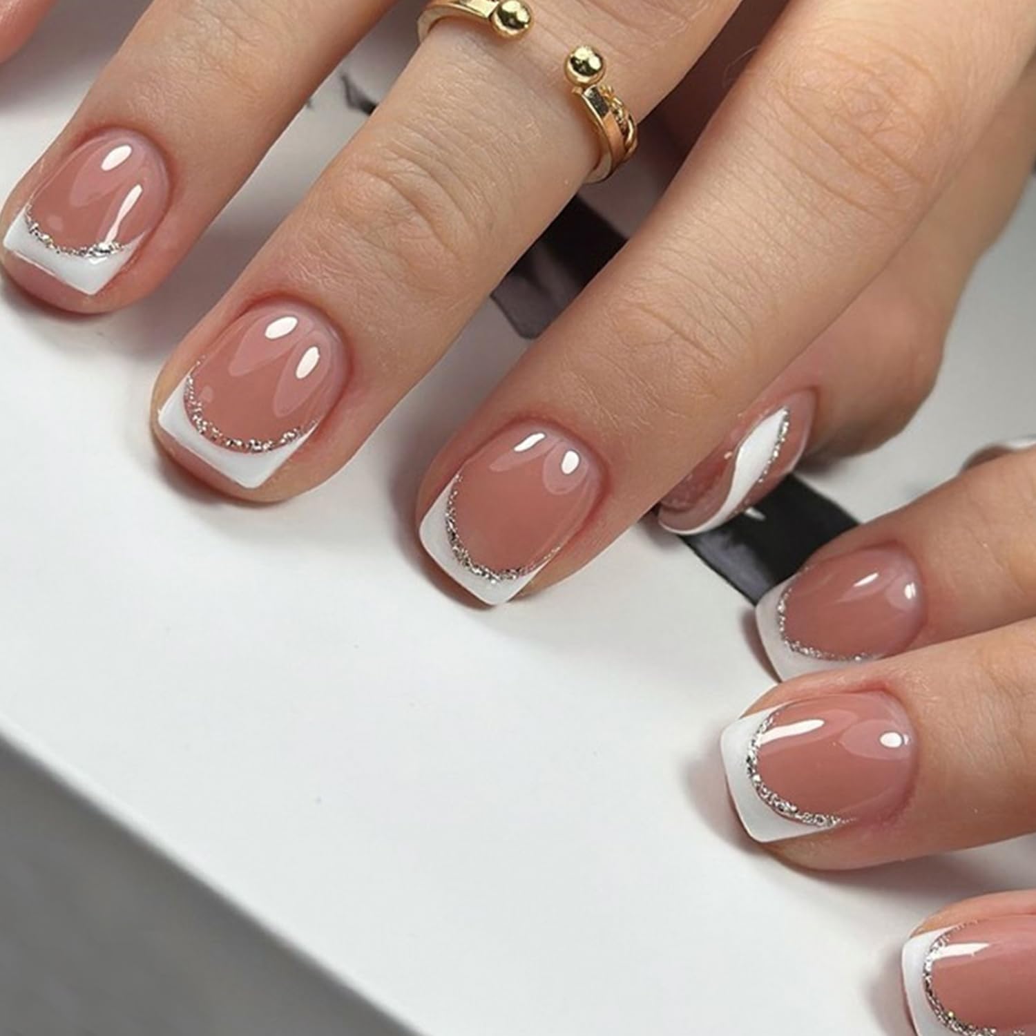 Short Press on Nails Square Fake Nails White French Tip Stick on Nails with Glitter Design Full Cover Glue on Nails Nude Pink False Nails Reusable