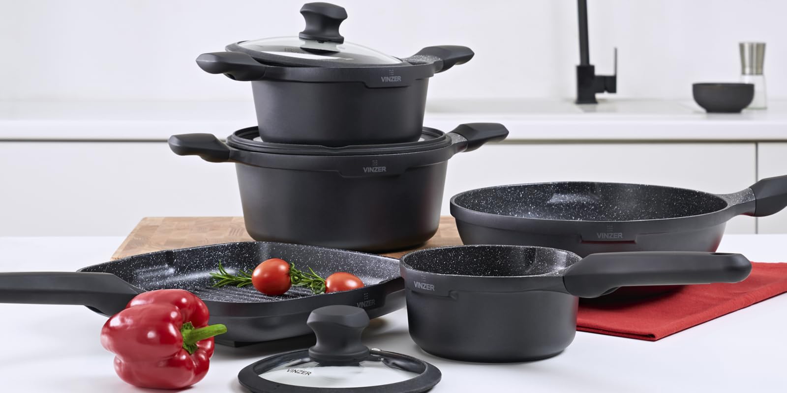 VINZER Kuro Induction Line garnek do gotowania 2,2 l ze szklaną pokrywką, powłoka nieprzywierająca GREBLON C3, Ø 20 cm – gotowanie prawie bez tłuszczu (50427)