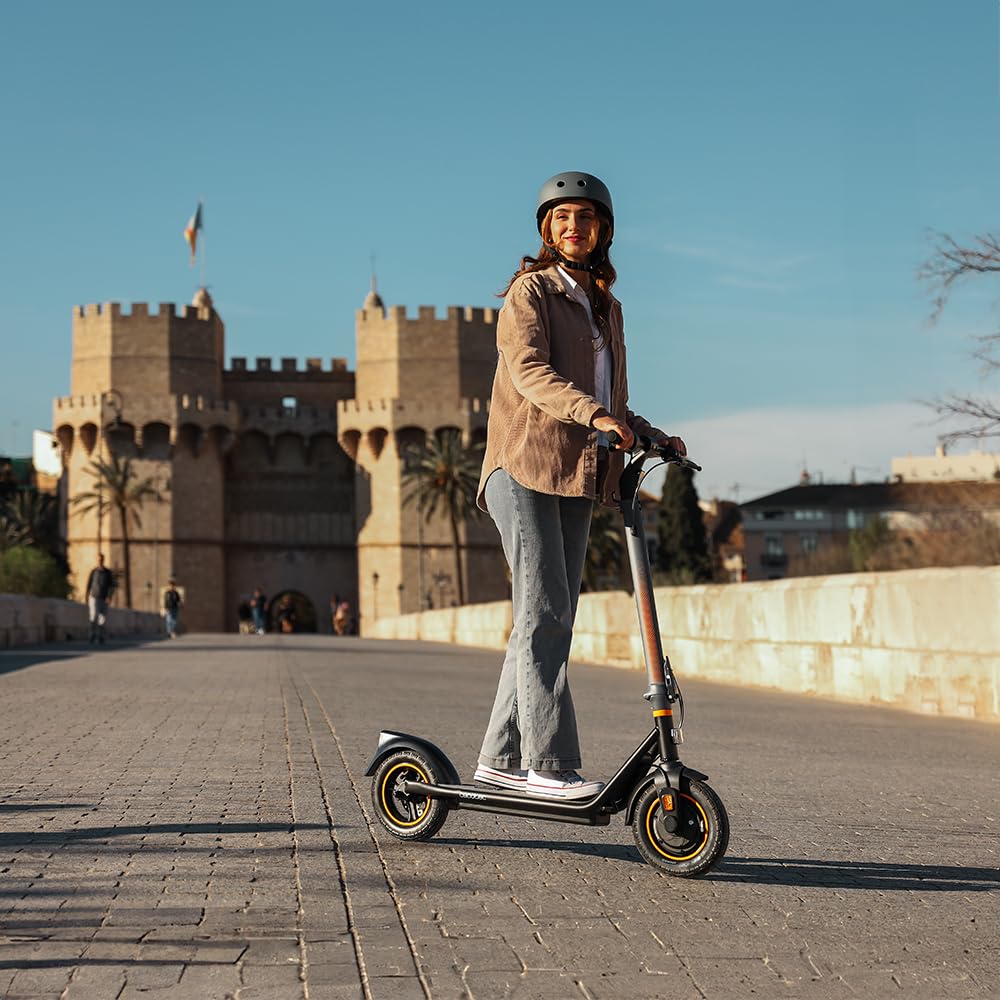 Cecotec Patinete Eléctrico Bongo D30 XL Connected 700W 30km 10" Autonomía