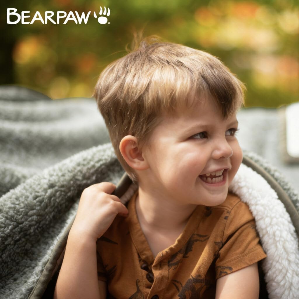 BEARPAW Sherpa Throw Blanket - Reversible & Cozy Blanket for Bed Couch Sofa, Lightweight Living Room Decor, Home Decor, Birthday Gifts for Women - 50"x70", Green (Valley)