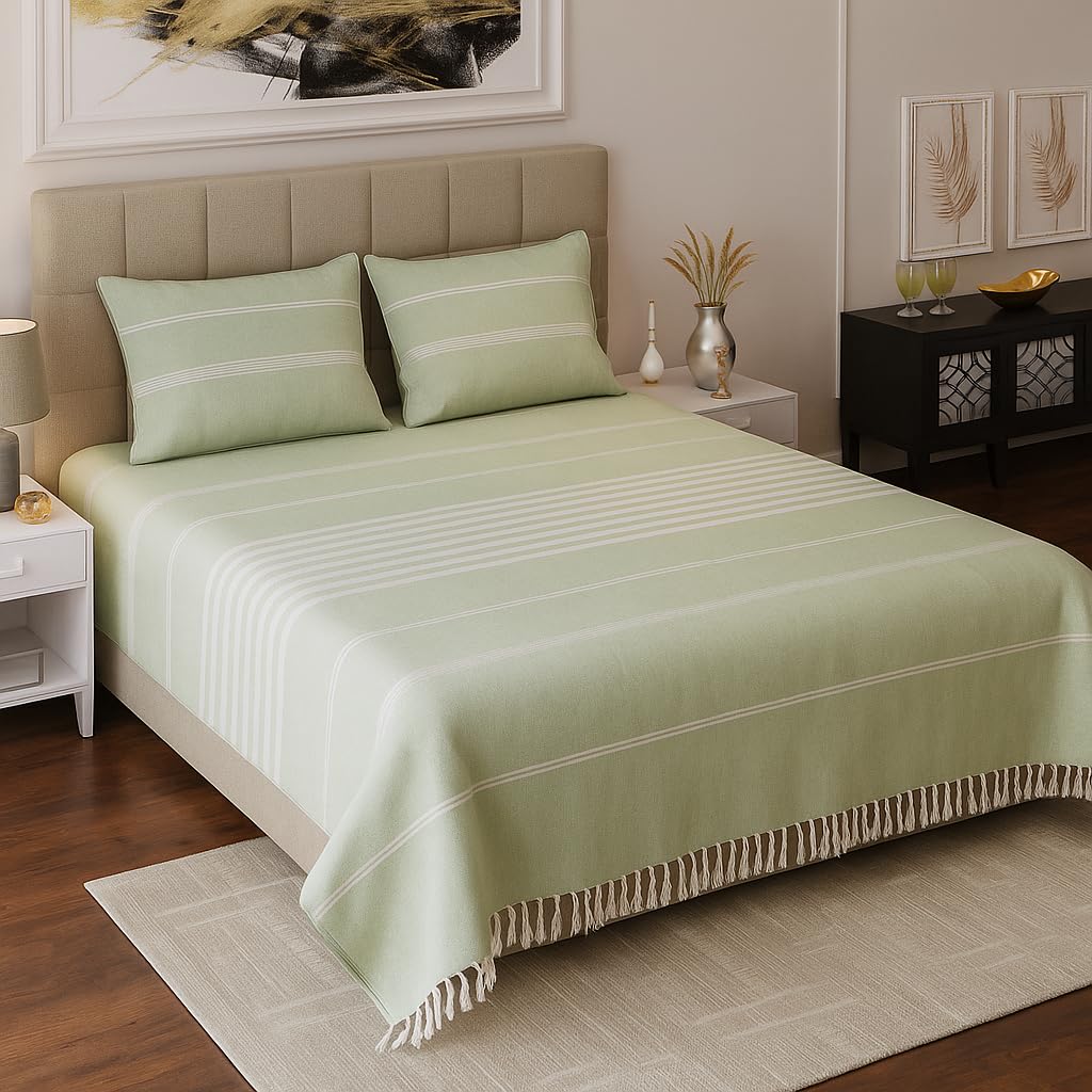 Värde 210 TC Double Bedsheet with Pillow Cover 2 | 100% Cotton Bedsheet for Summer | Handloom Cotton Bedsheets for Double Bed | All Season Comfort | Size (90X100 Inches, 7.5 x 8.3 Feet, Parrot Green)