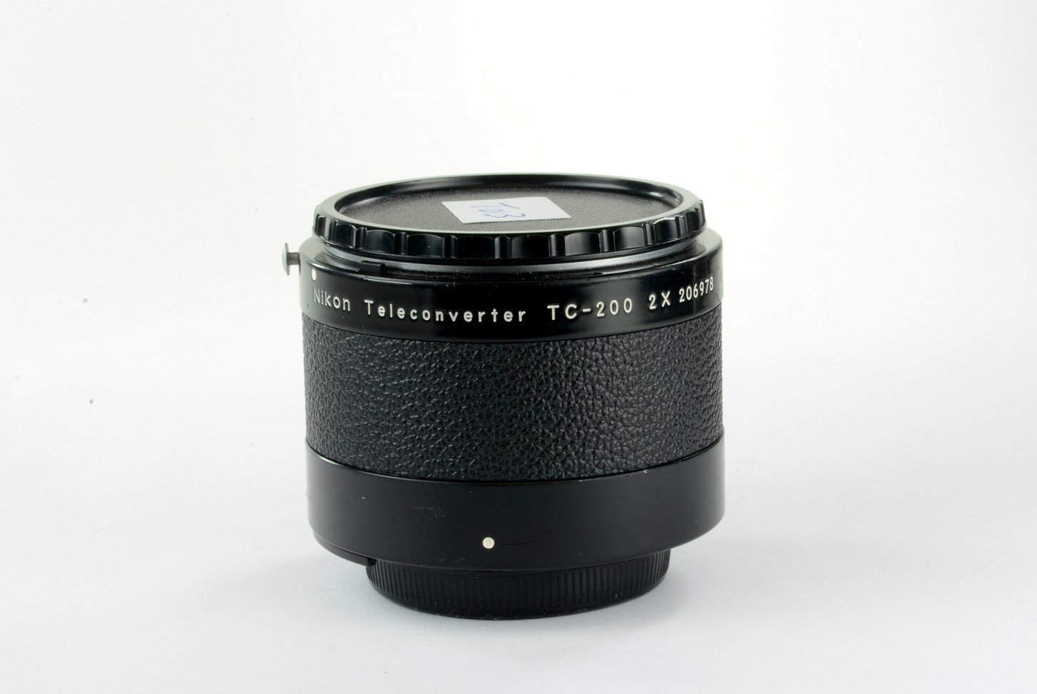 Nikon Teleconverter TC-200 2X doubler for manual focus lenses