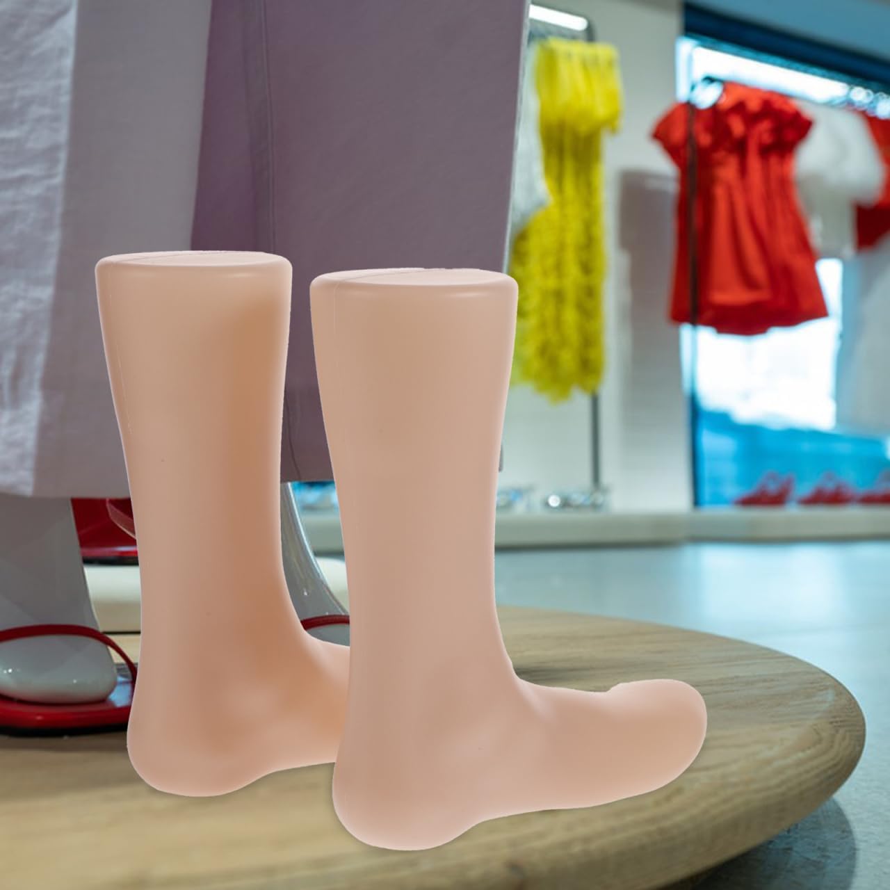 Amosfun 2Pcs Realistic Female Mannequin Foot Models for Socks and Shoe Display Plastic Foot Mold Shoe Support for Retail Photography and Home Use 9.05X8.85X2.95 Inches