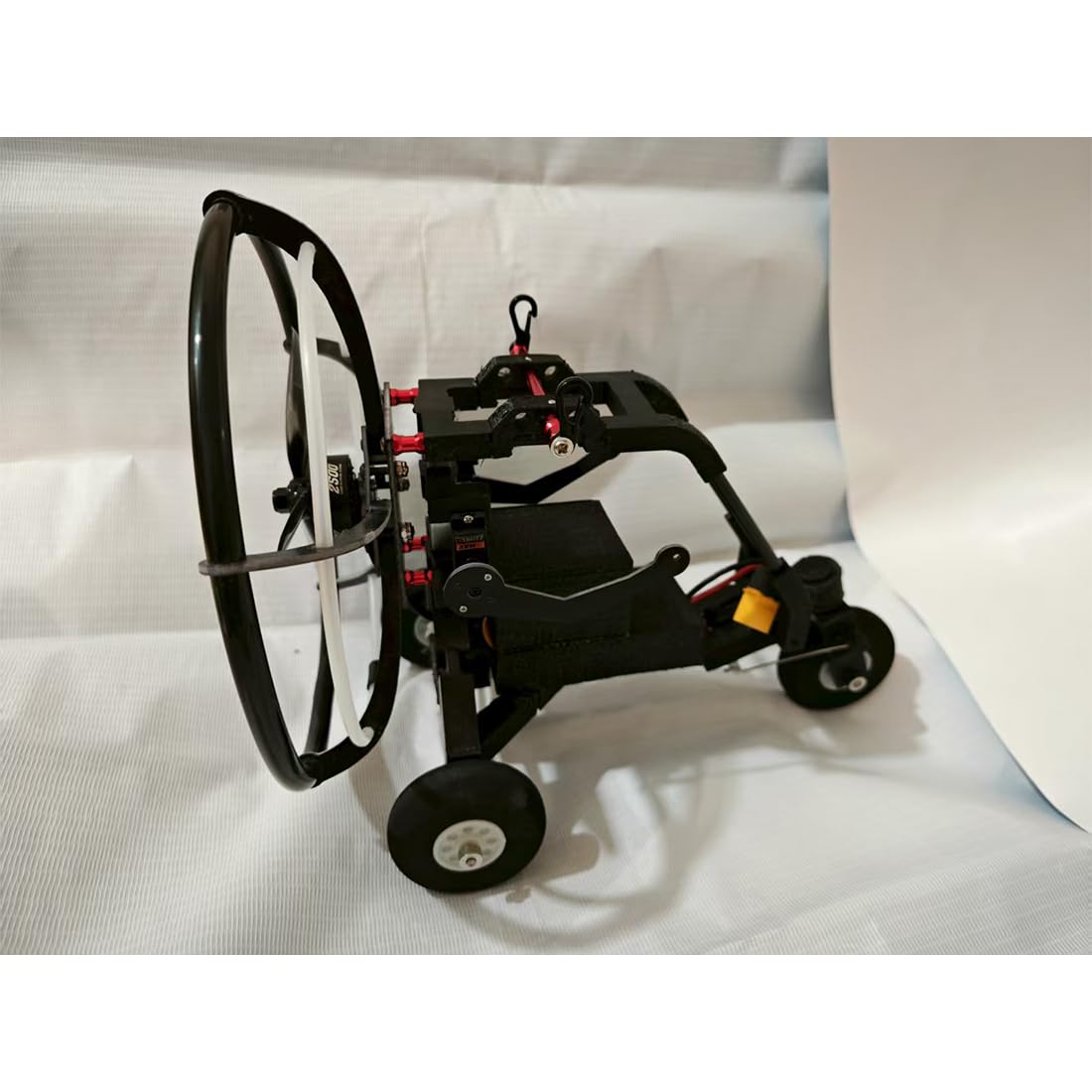 Mini parapente eléctrico de acrobacias a control remoto de 2.4 G, parapente de vuelo acrobático de alta altitud de 150 cm con carrito con ruedas y color de tela de paraguas aleatorio, regalo ideal