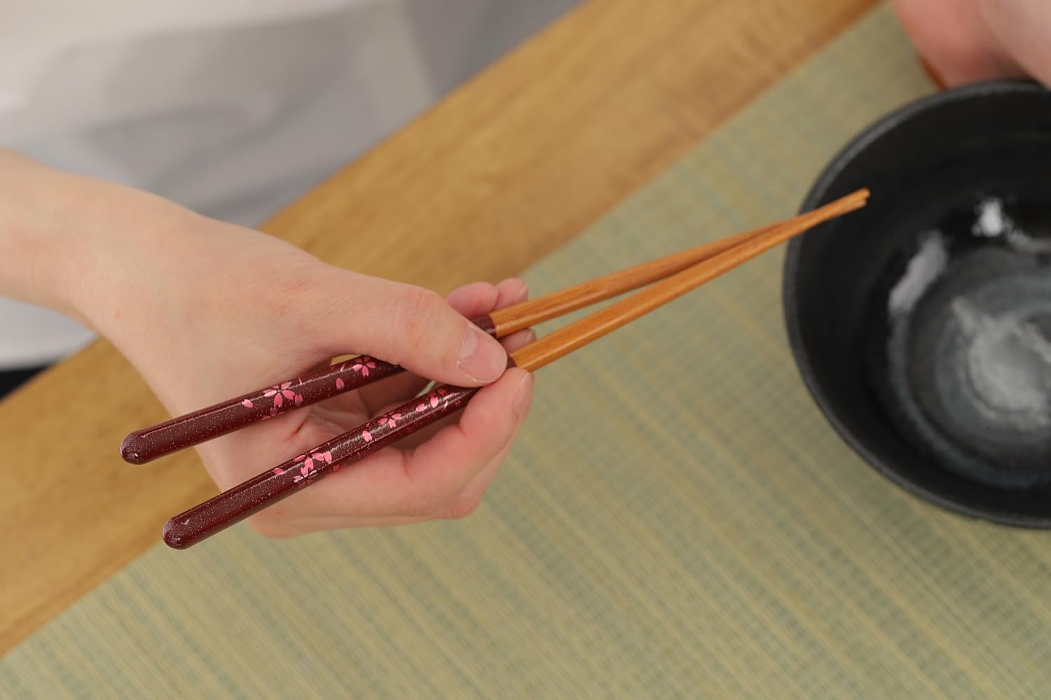 Japanese Chopsticks Set of 2 Pairs [Made in Japan] - Metallic Foil Finish Lacquered Wooden Chopsticks (Cherry Blossom Delight 2prs (MK055))