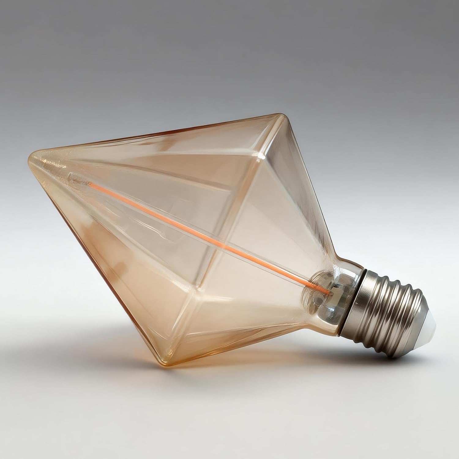 LED Diamond Shaped Light Bulb, Dimmable Amber Glass Warm White 2200K Light Bulbs, Antique Unique Decorative E26 Bulb 40 Watt, 1 Pack (Sharp Diamond)