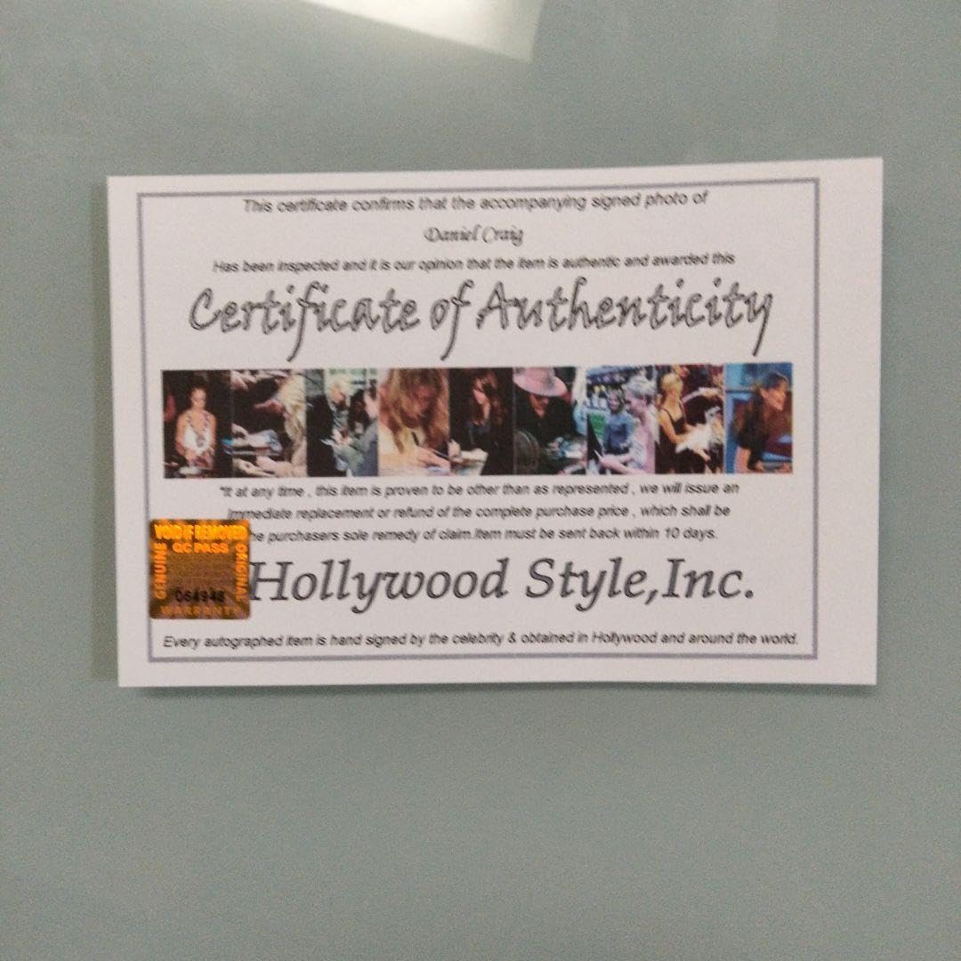 Amazon.co.jp: ダニエルクレイグ直筆サイン入り2Lサイズ写真Daniel  