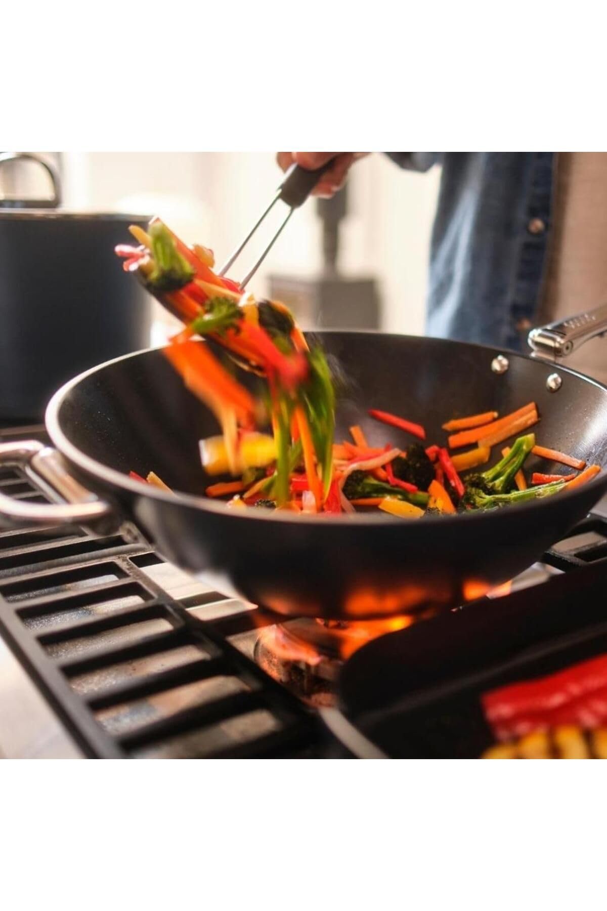 Joseph Joseph Space Wok 32cm, Manico Pieghevole, Salvaspazio, Rivestimento Ceramica Professionale, Induzione e Forno