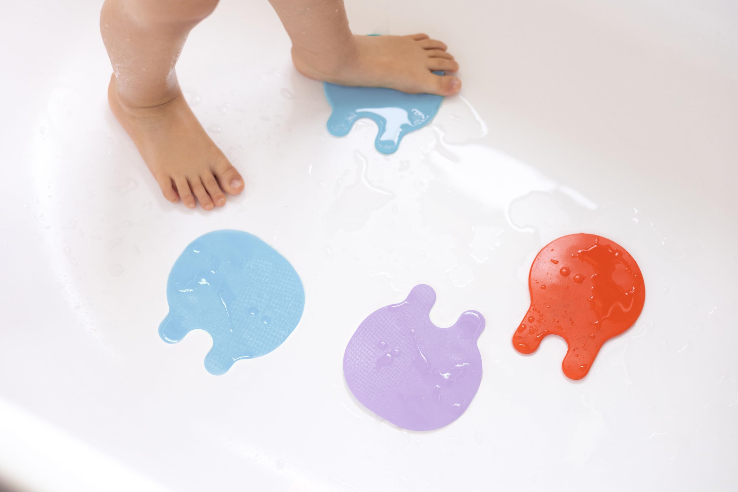 Quut – Gripi Medusa - 8 Pieces - Non Slip Bath Mats, Kids Bath Mat - Flexible - Easy to Apply and Clean (8 Pieces, Coral Blue)