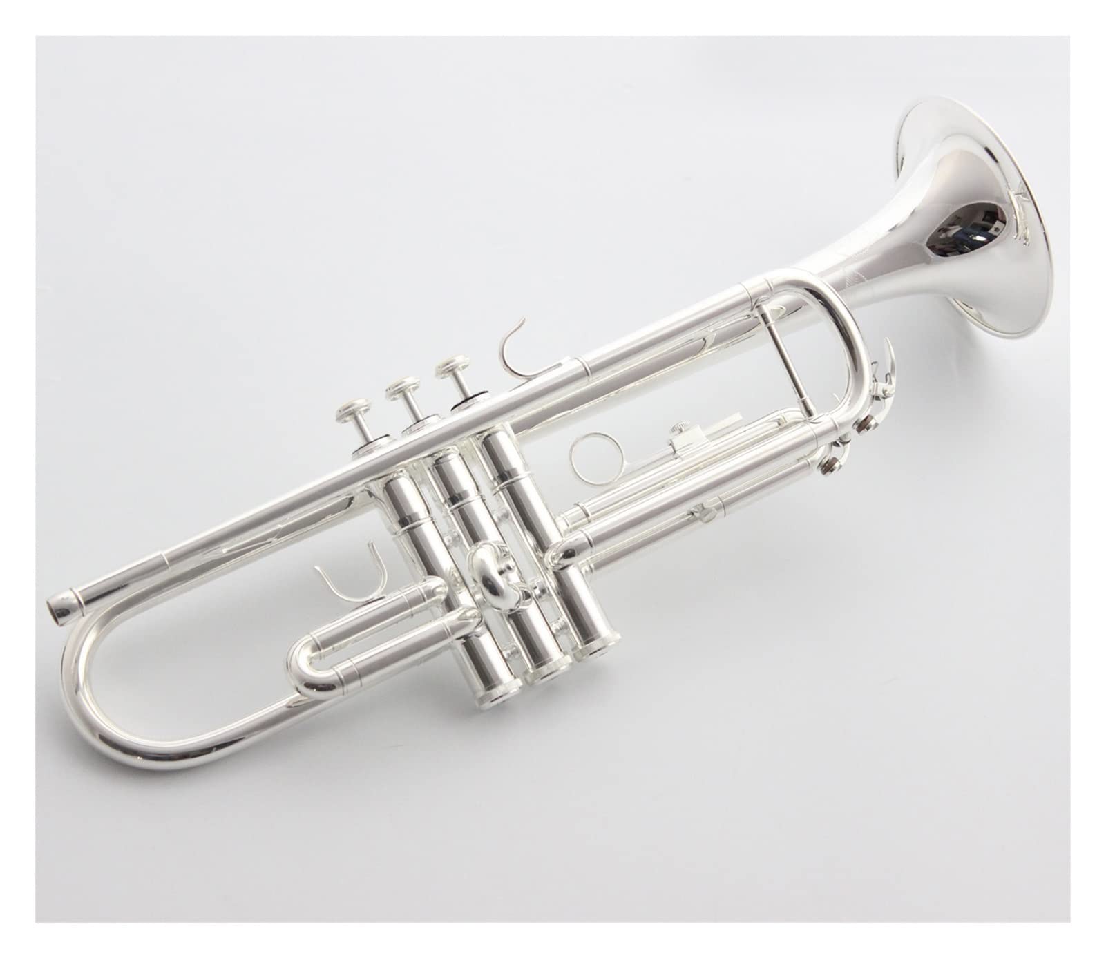トランペット B♭管 SSS刻印 シルバーメッキ 動作良好 ケース