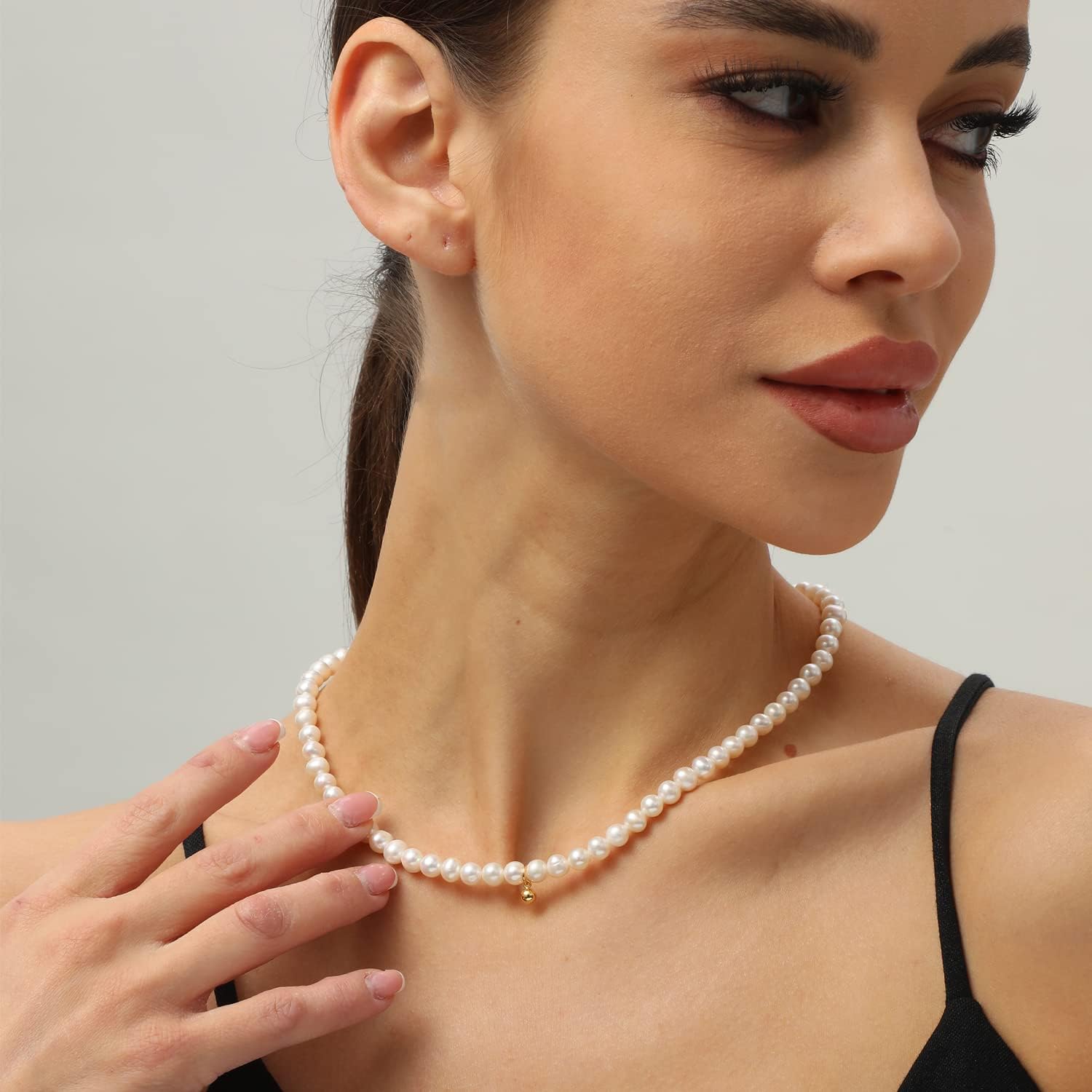 XYJZXY Pearl Necklace with Golden Charm, 18-Inch Adjustable Chain, 5-6mm White Pearls, Women Pearl Choker Necklace, Handmade Jewelry - Image 2