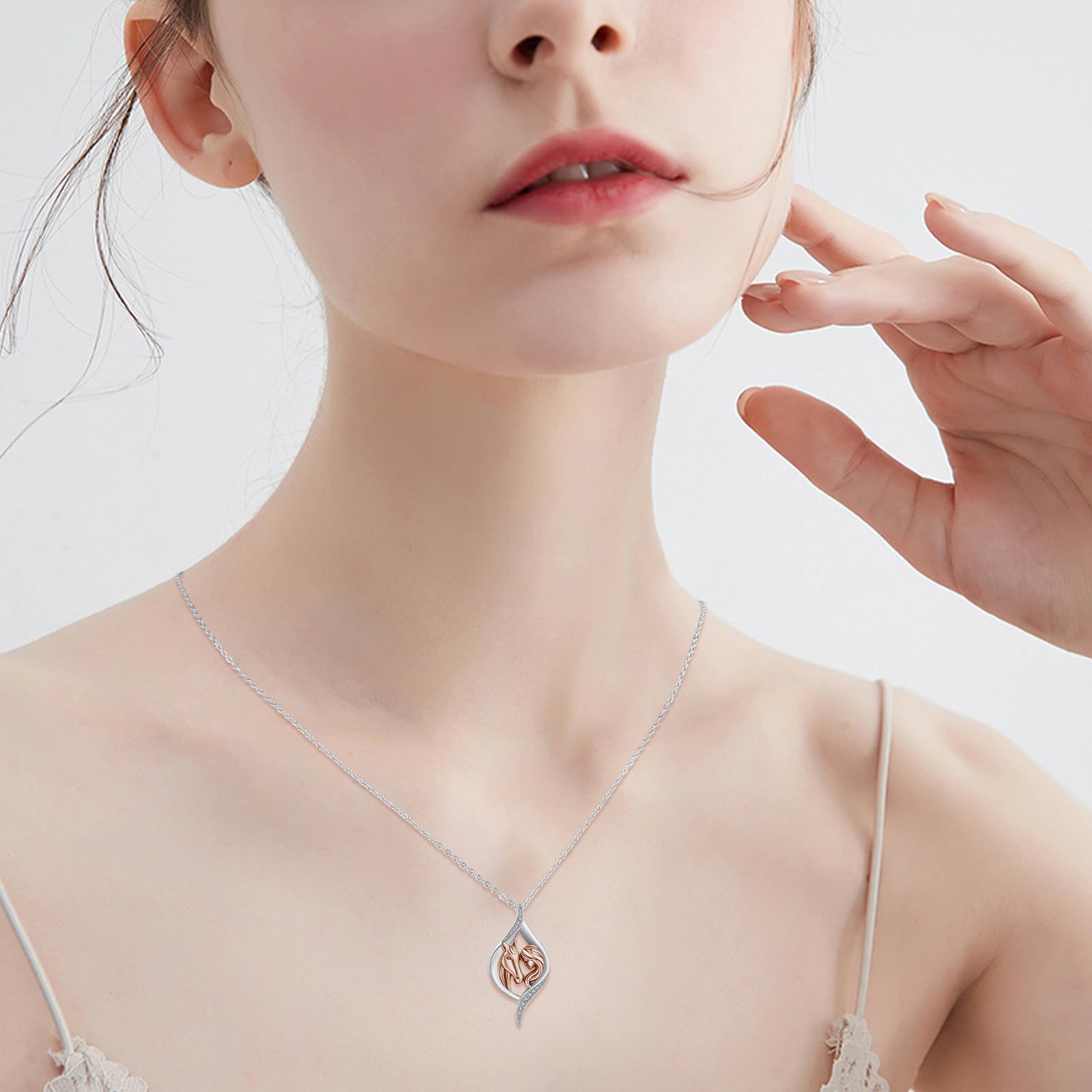 Pferd Anhänger Halskette aus 925 Sterling Silber – Pferdeschmuck für Frauen & Pferde Liebhaber