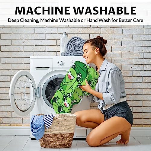 Mercuryelf Frog Throw Blanket - Soft, Fuzzy & Warm - 60x80 Inches Flannel Blankets for Bed, Couch - Green Novelty Throws Gift for Women Men